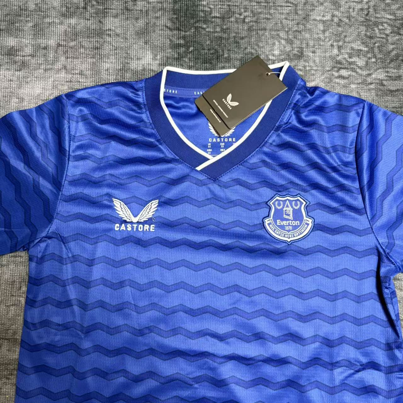 Everton 2025/26 Kids Home Kit