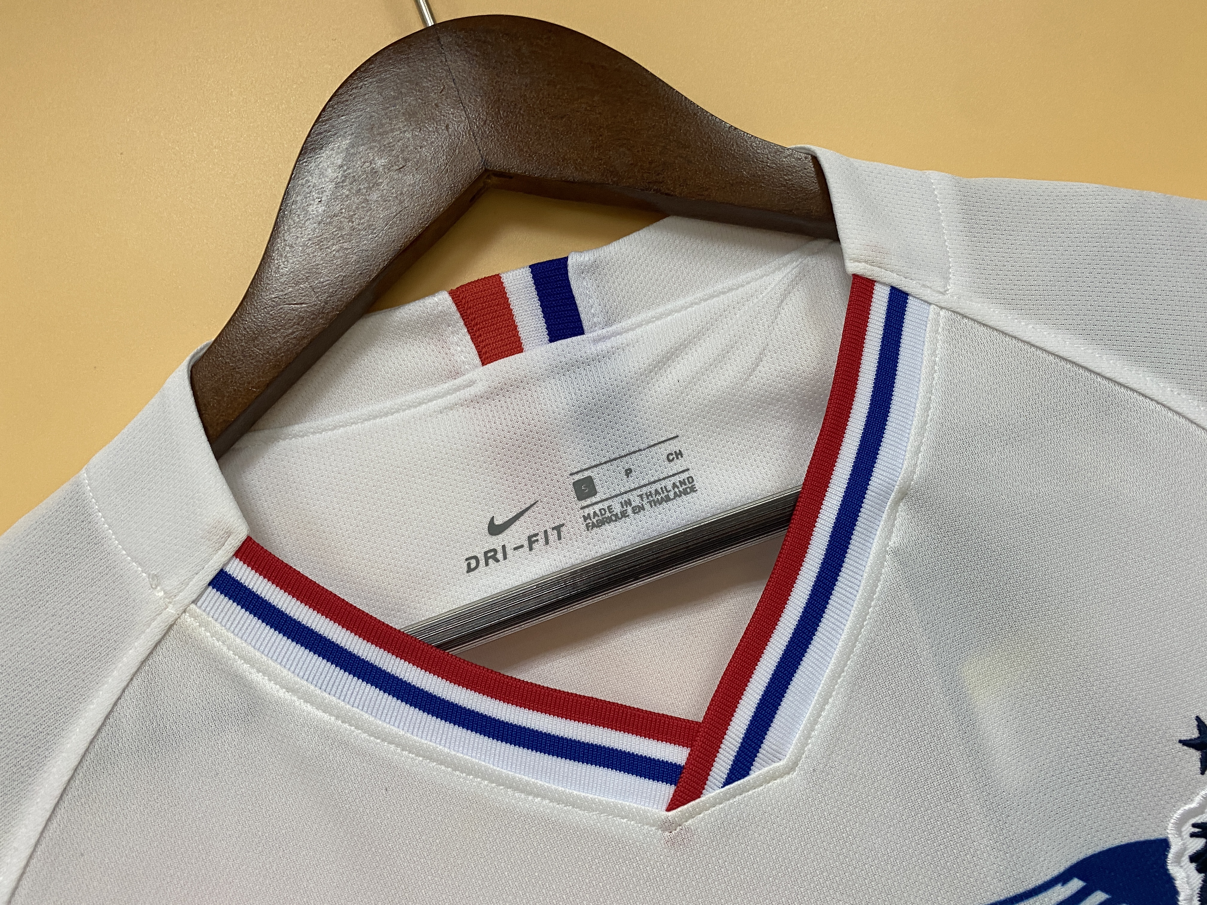 France 2018 Mens Retro White Training Kit