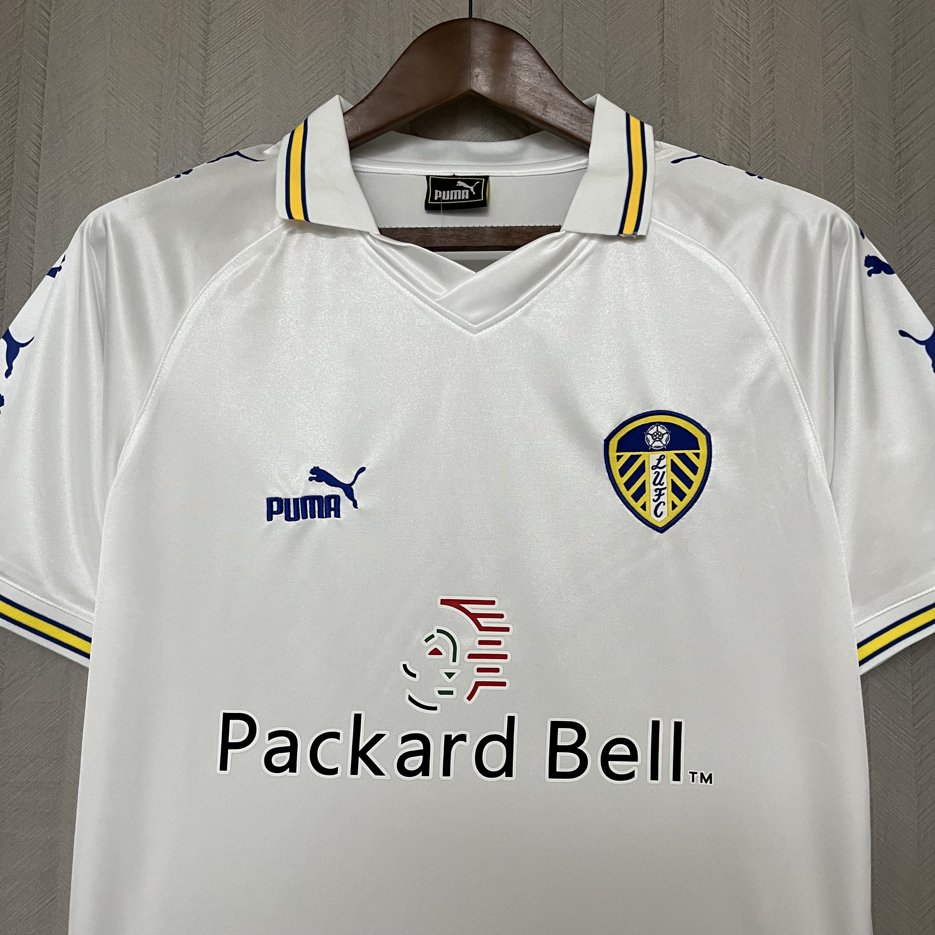 Leeds United 1999 Mens Retro Home Jersey