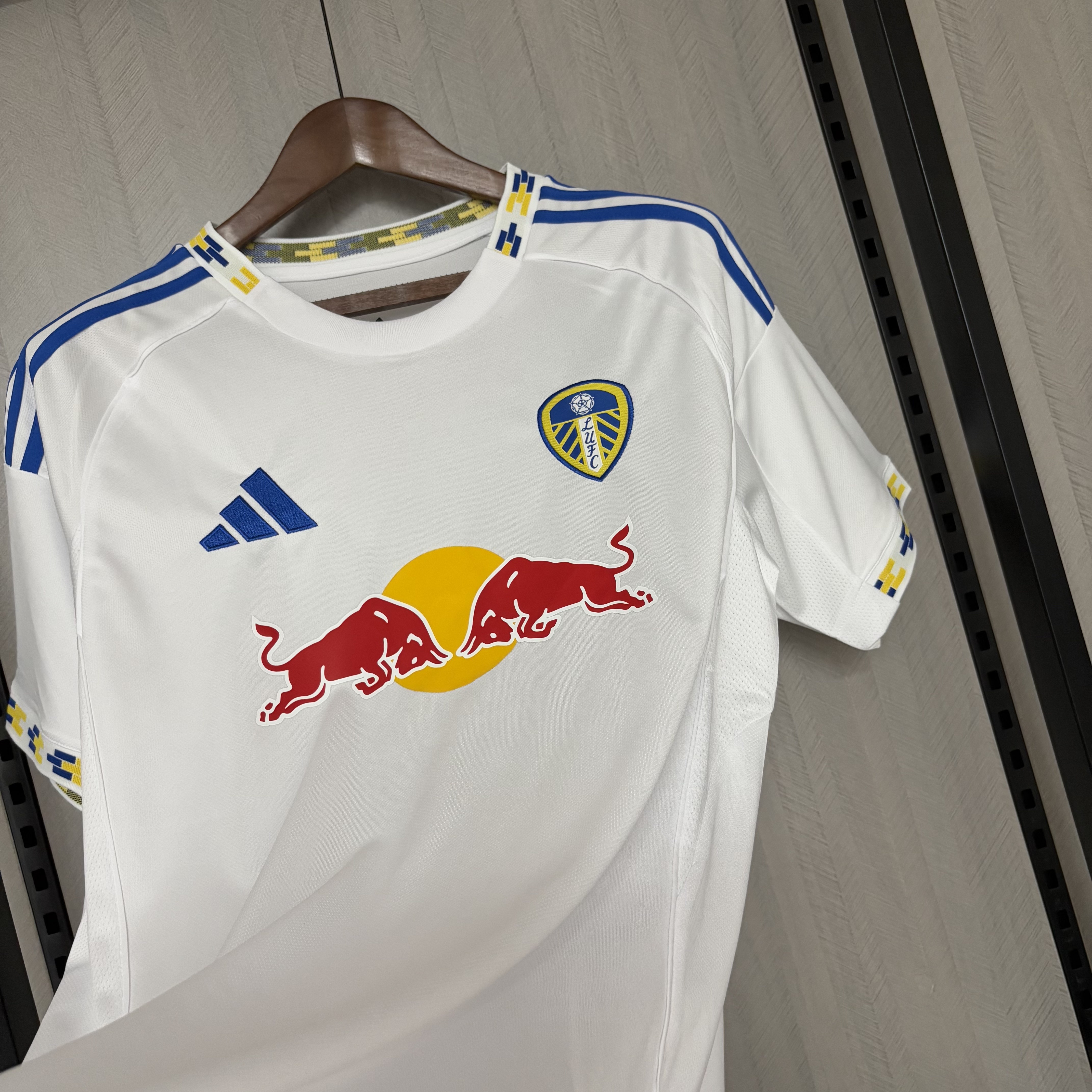 Leeds United 2025/26 Mens Home Jersey