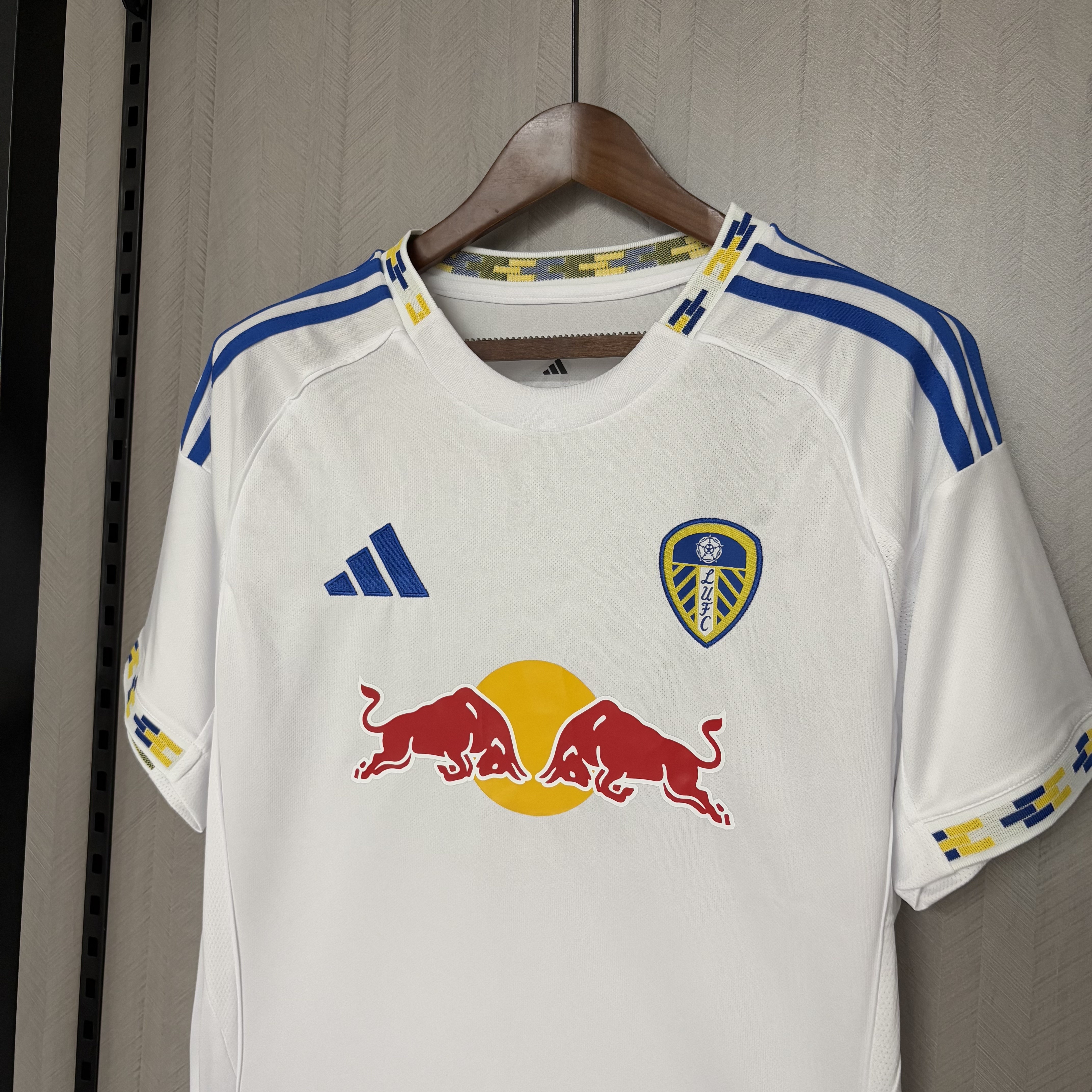 Leeds United 2025/26 Mens Home Jersey