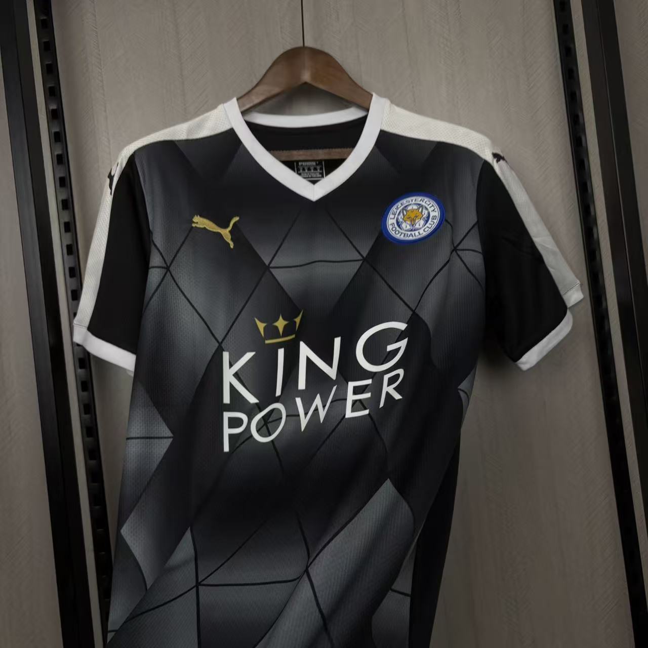 Leicester City 2015/16 Mens Retro Away Jersey