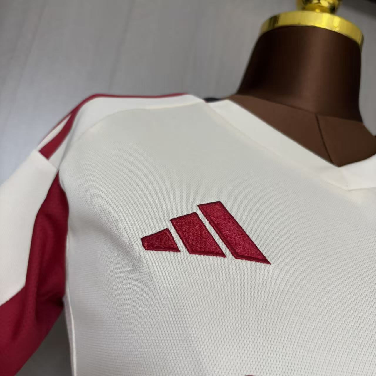 Liverpool 2025/26 Womens Away Jersey