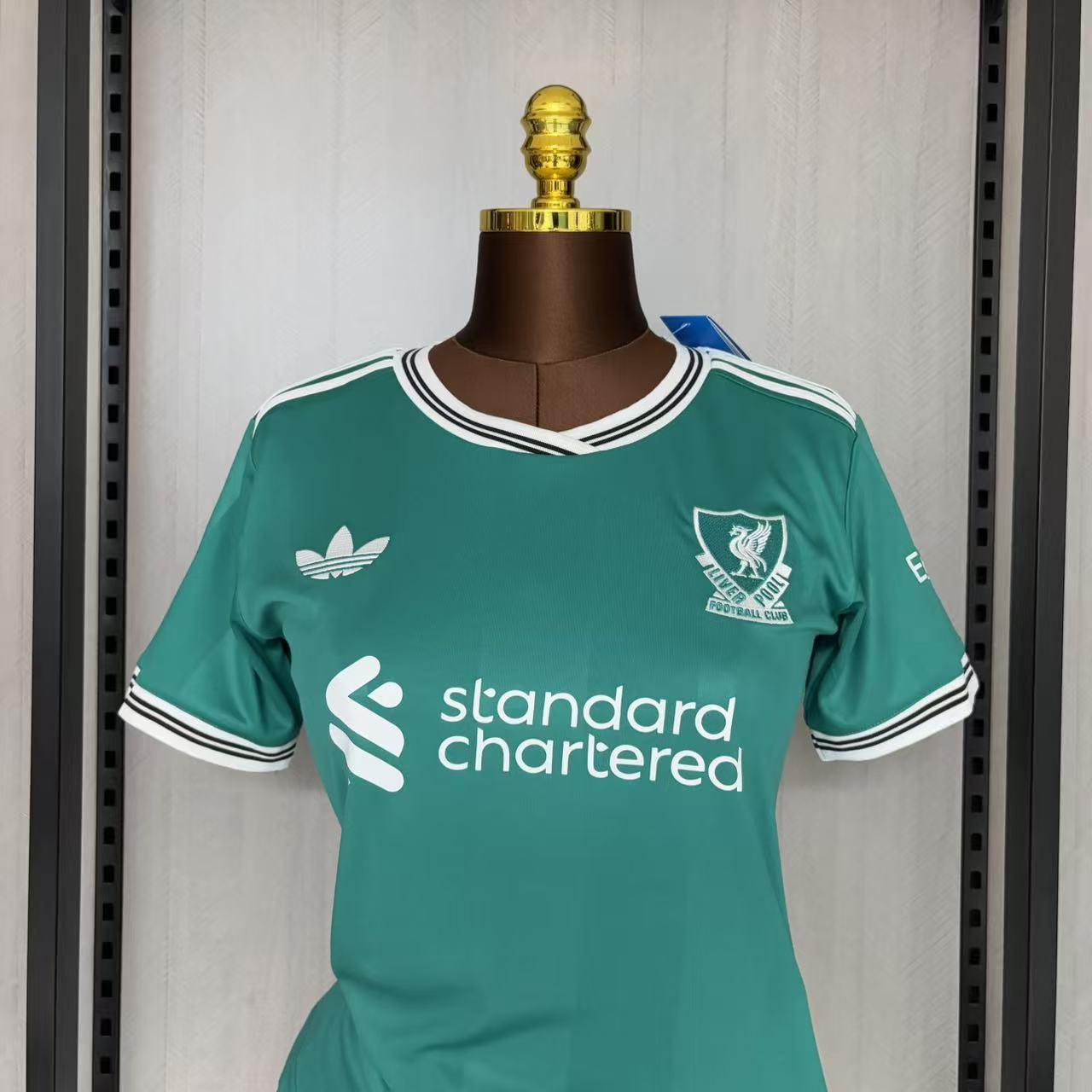 Liverpool 2025/26 Womens Third Jersey