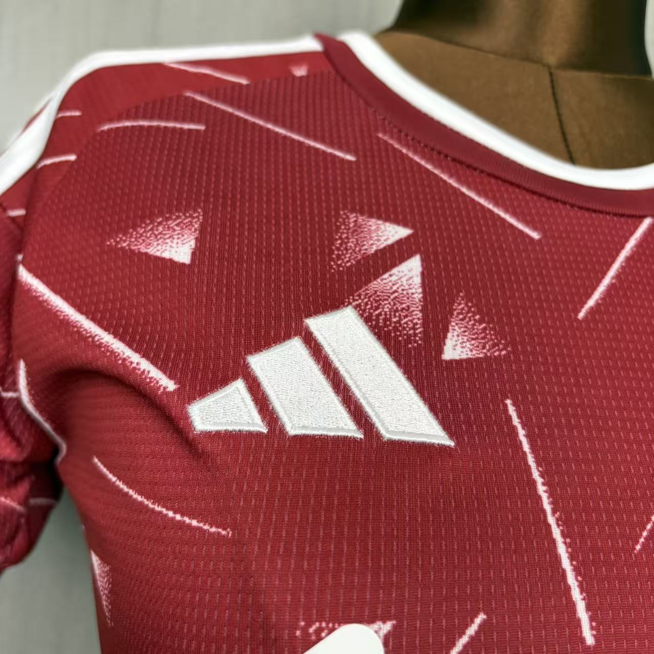 Liverpool 2026/27 Womens Home Jersey