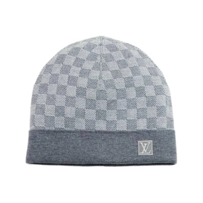 Louis Vuitton LV Petit Damier Label Gray Beanie 01