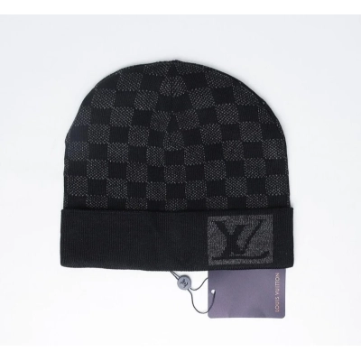 Louis Vuitton LV Wool Damier Beanie Black and Grey 01