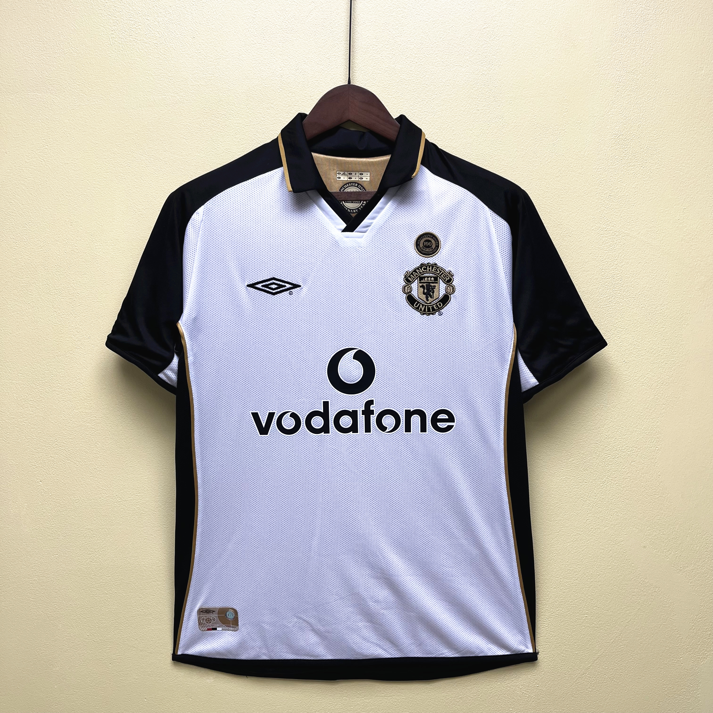 Manchester United 2001/02 Mens Retro Black/Grey/Gold Centennial Edition Jersey