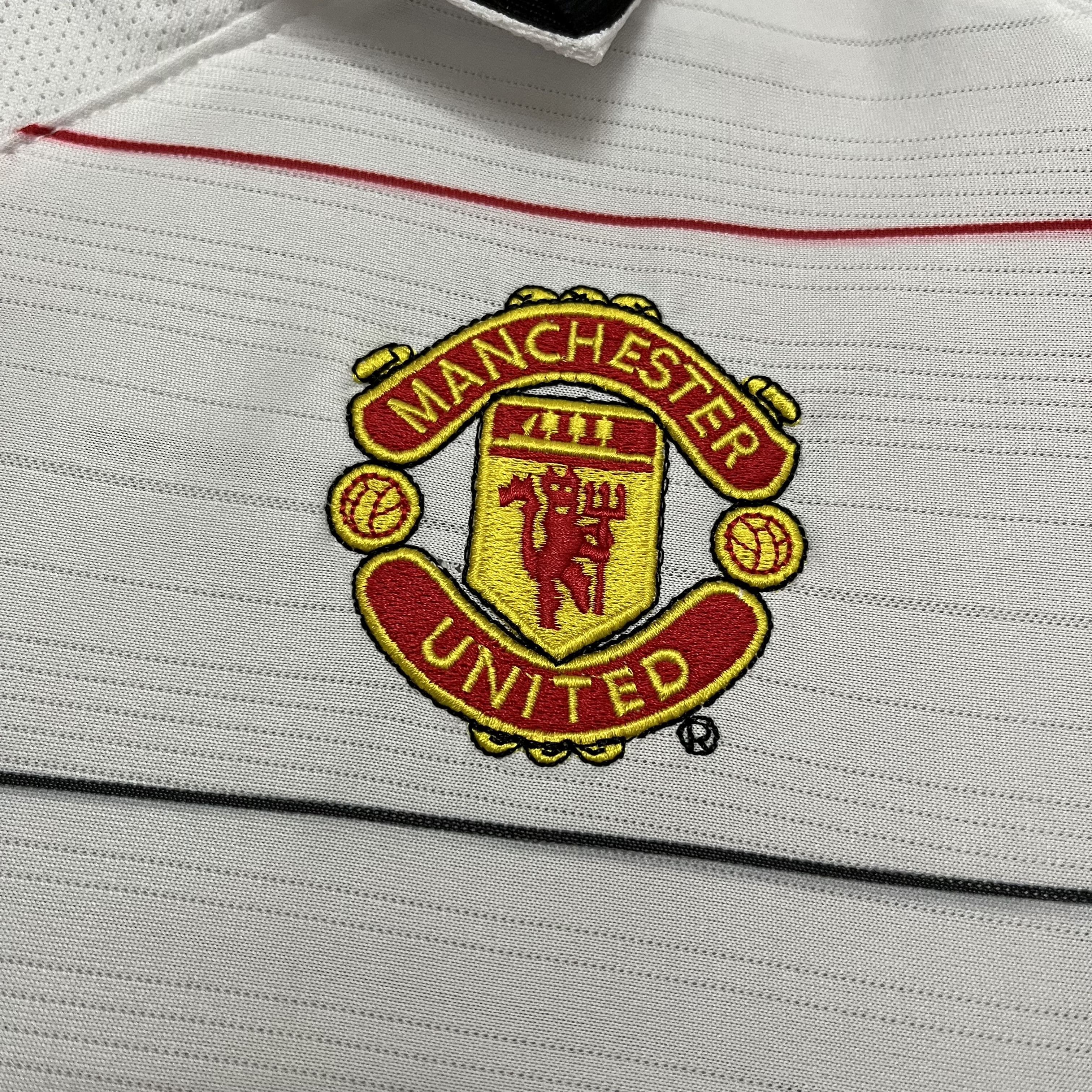 Manchester United 2004/06 Mens Retro Away Jersey