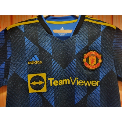 Manchester United 2021/22 Mens Third Jersey 02