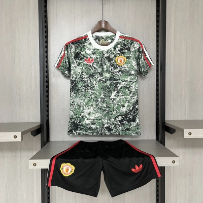 Manchester United 2024/25 Kids Green Joint Edition Jersey 01