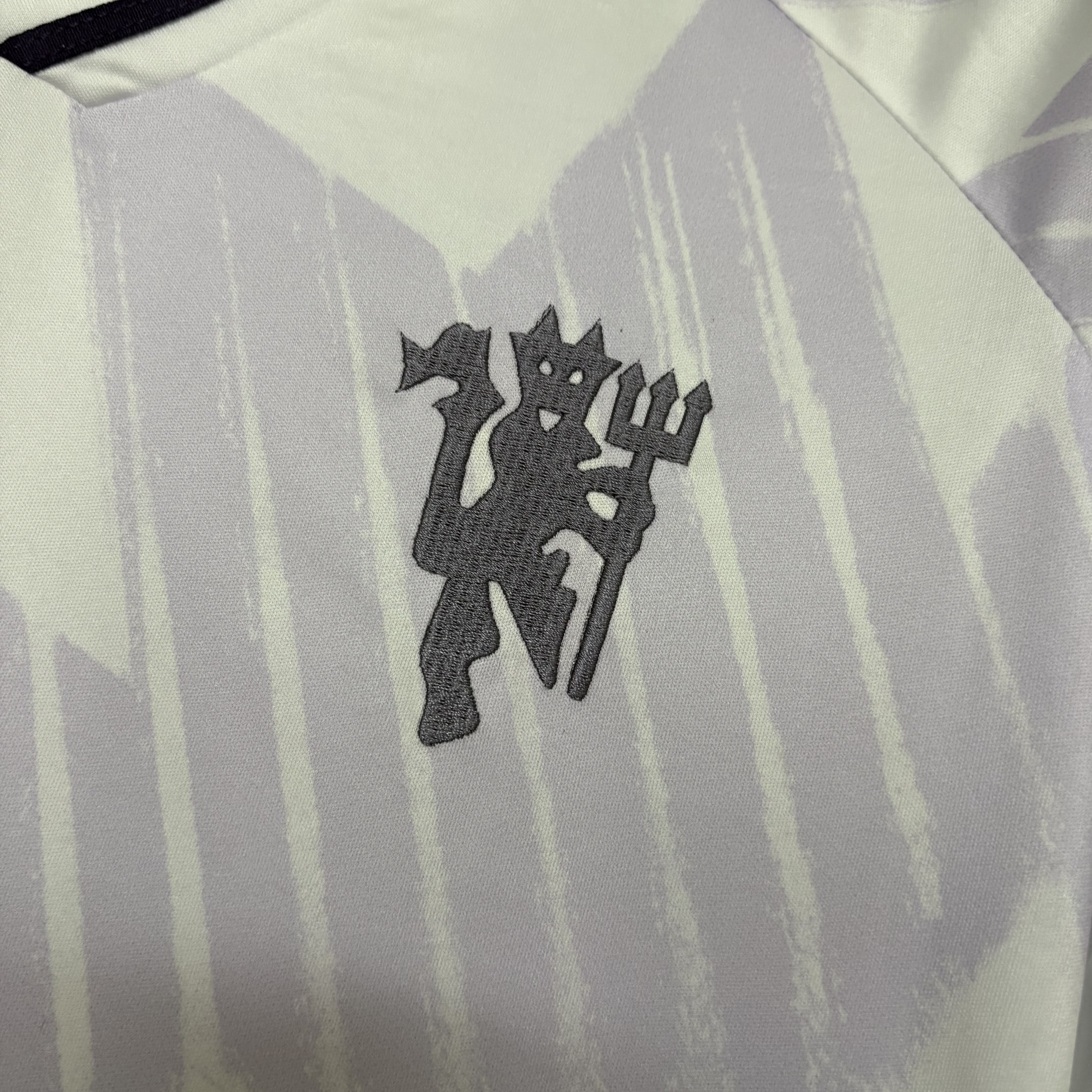 Manchester United 2024/25 Mens Away Jersey