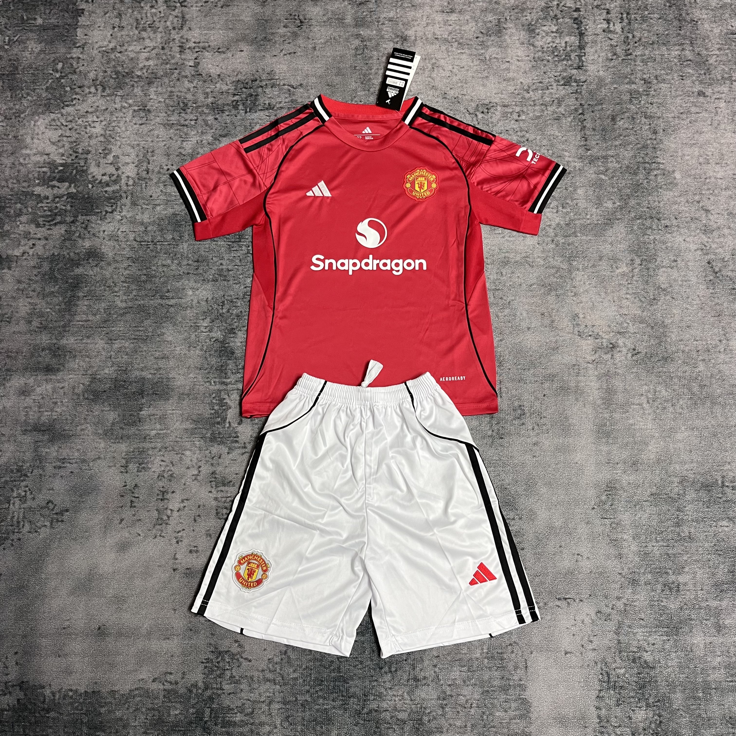 Manchester United 2025/26 Kids Home Jersey