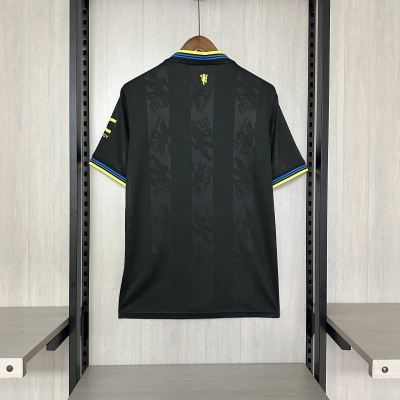 Manchester United 2025/26 Mens Third Jersey 02