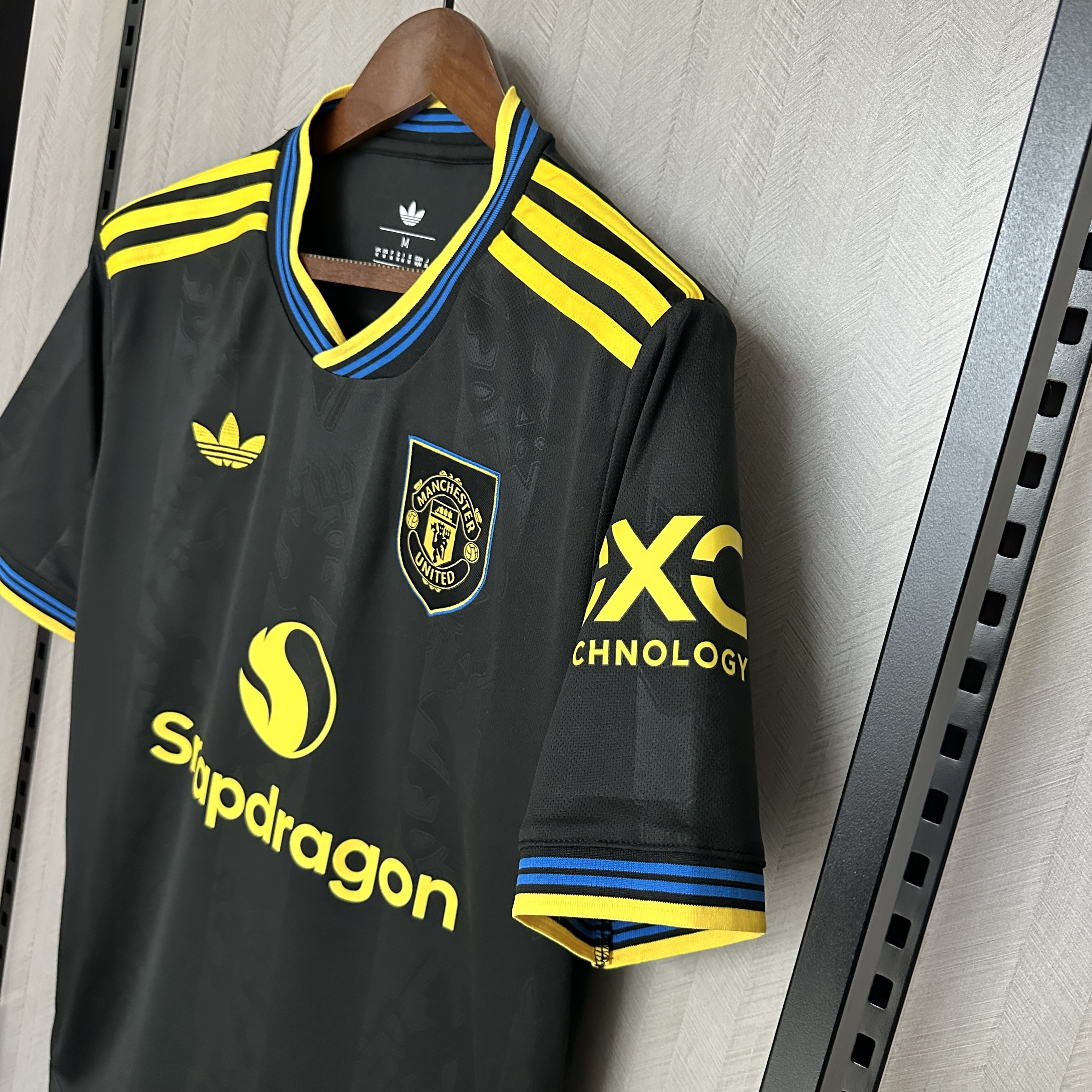 Manchester United 2025/26 Mens Third Jersey