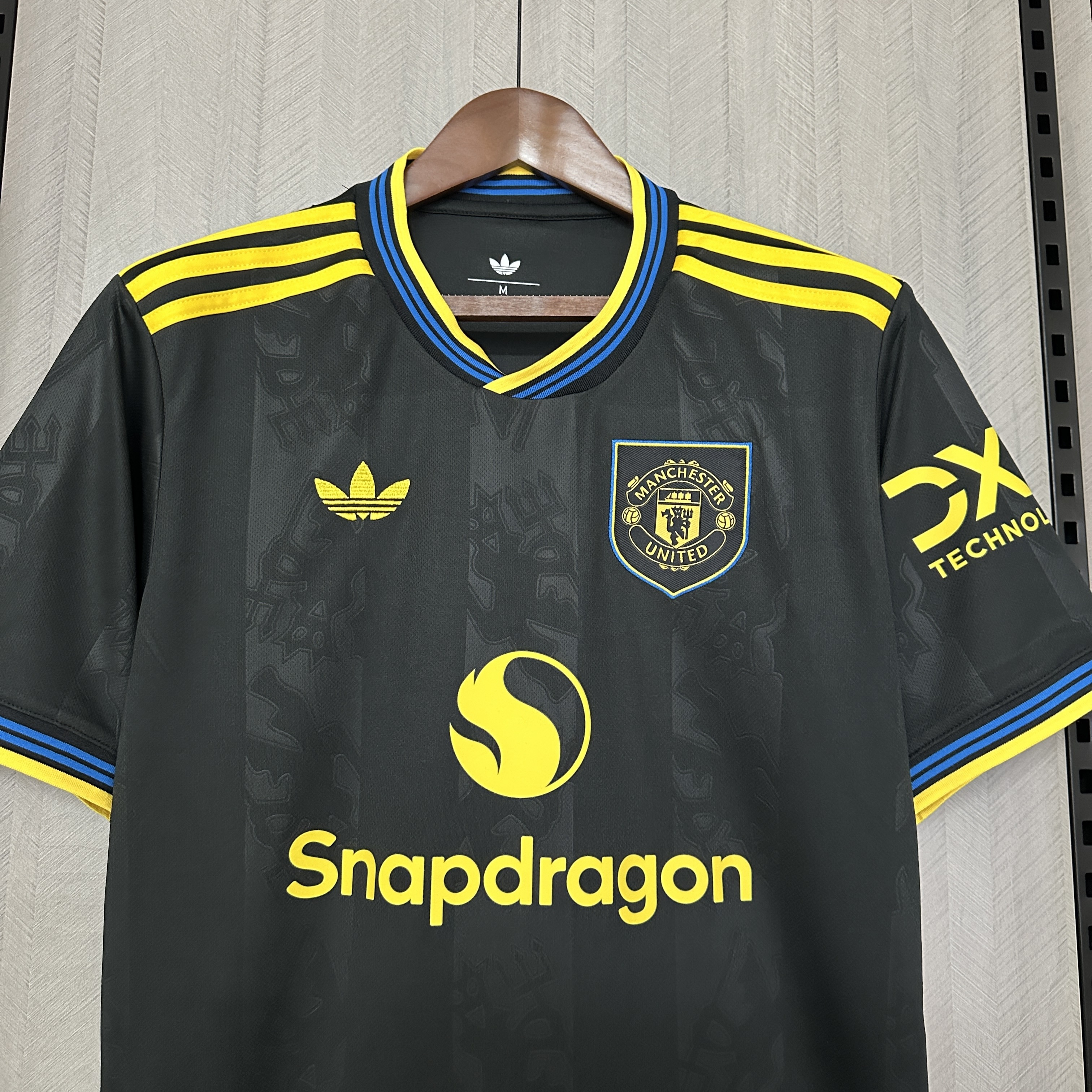 Manchester United 2025/26 Mens Third Jersey
