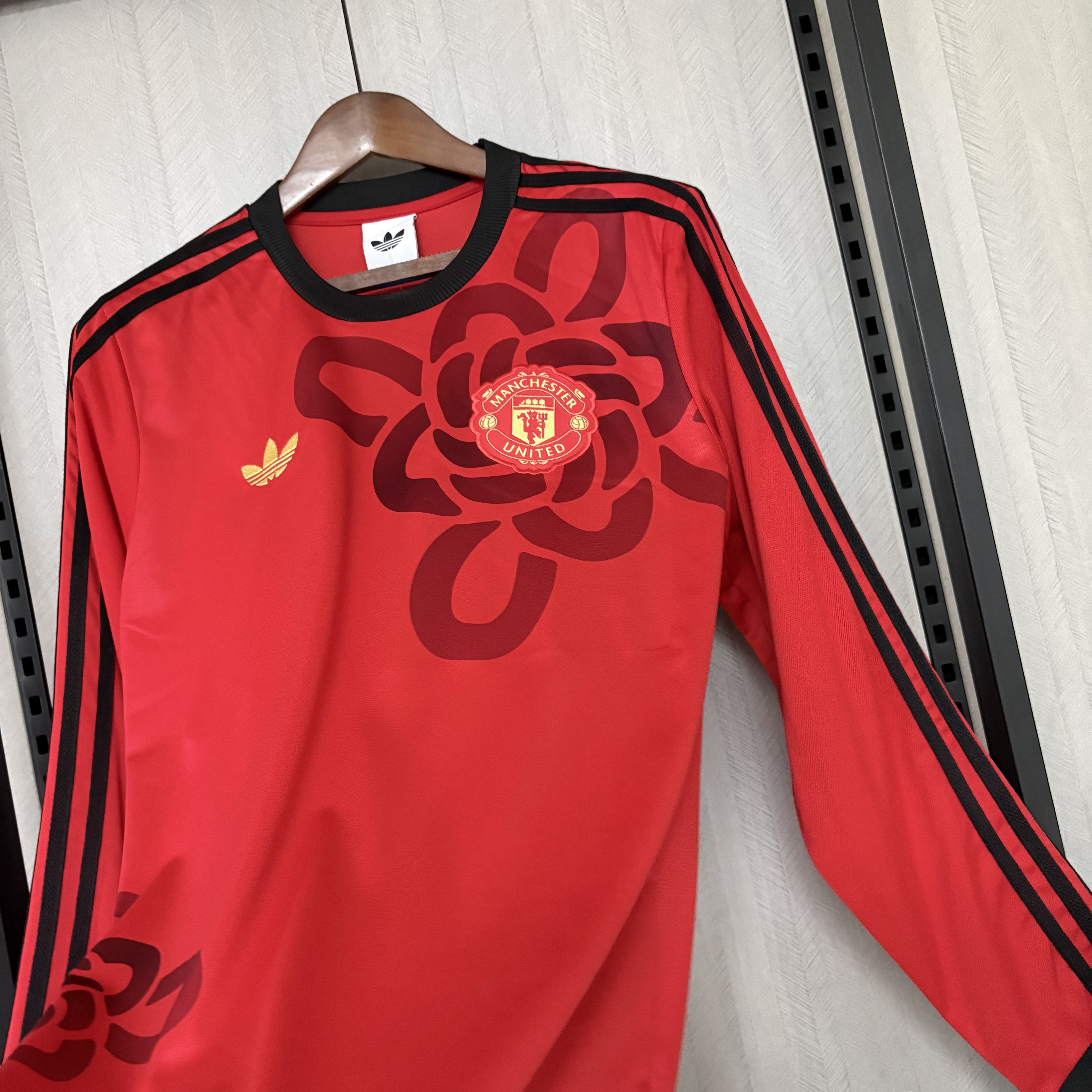 Manchester United 2026/27 Mens Long Sleeve Red Special Edition Jersey