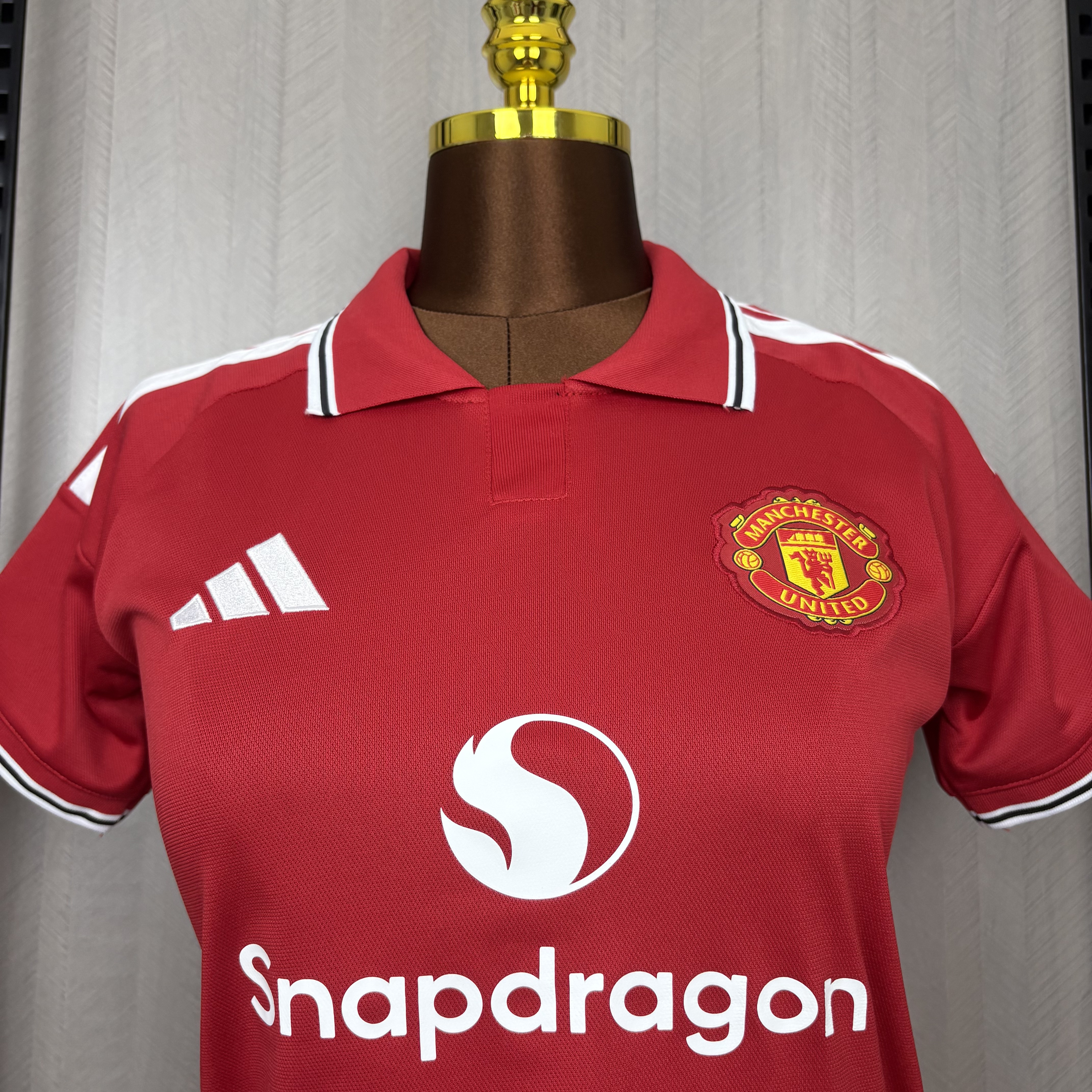 Manchester United 2026/27 Womens Home Jersey