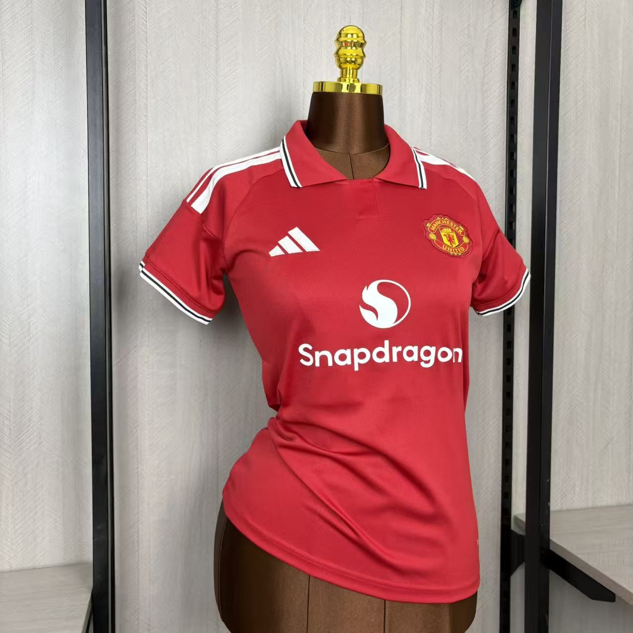 Manchester United 2026/27 Womens Home Jersey