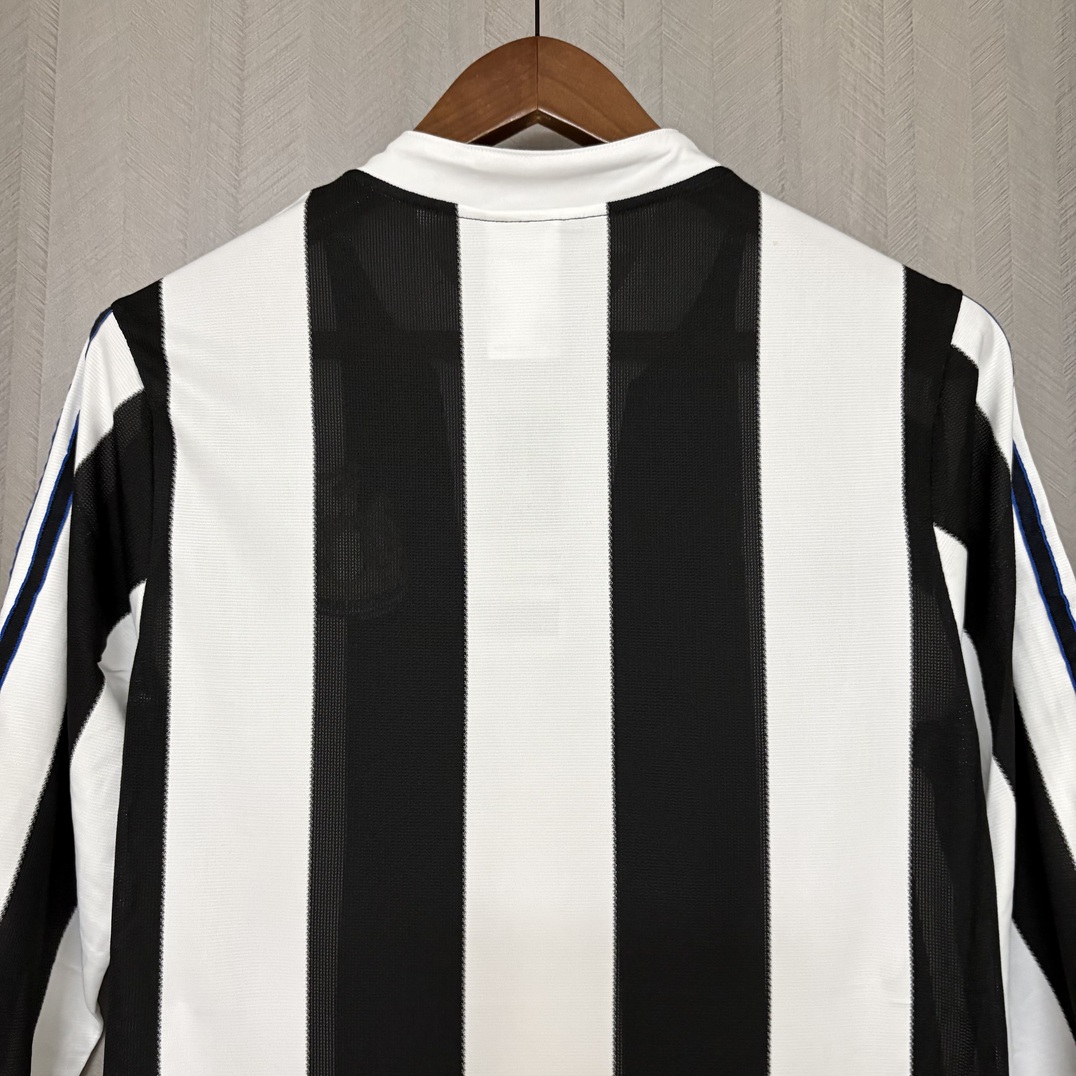 Newcastle United 1995/97 Mens Retro Long Sleeve Home Jersey