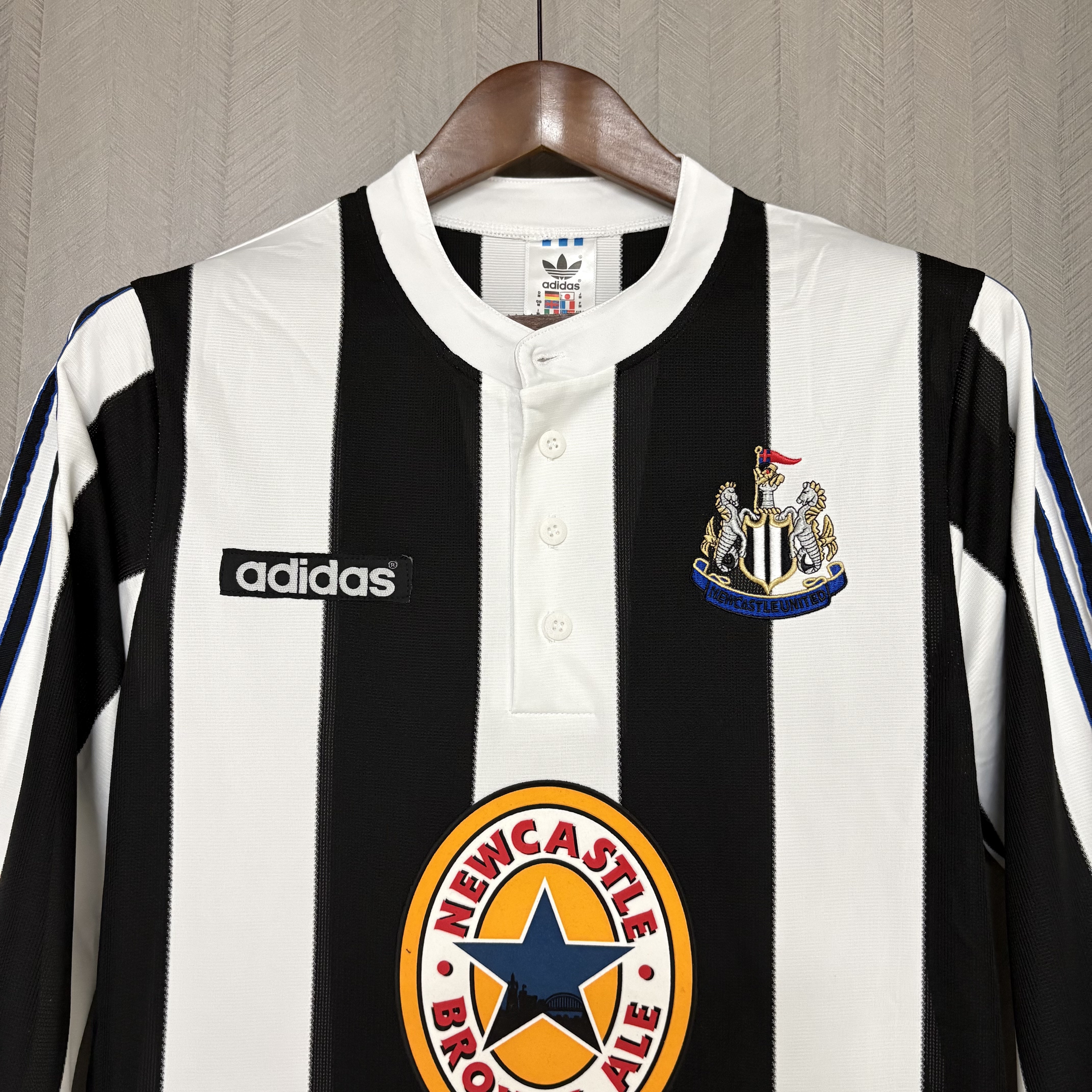 Newcastle United 1995/97 Mens Retro Long Sleeve Home Jersey