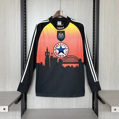 Newcastle United 1996/97 Mens Retro Long Sleeve Goalkeeper Jersey 01
