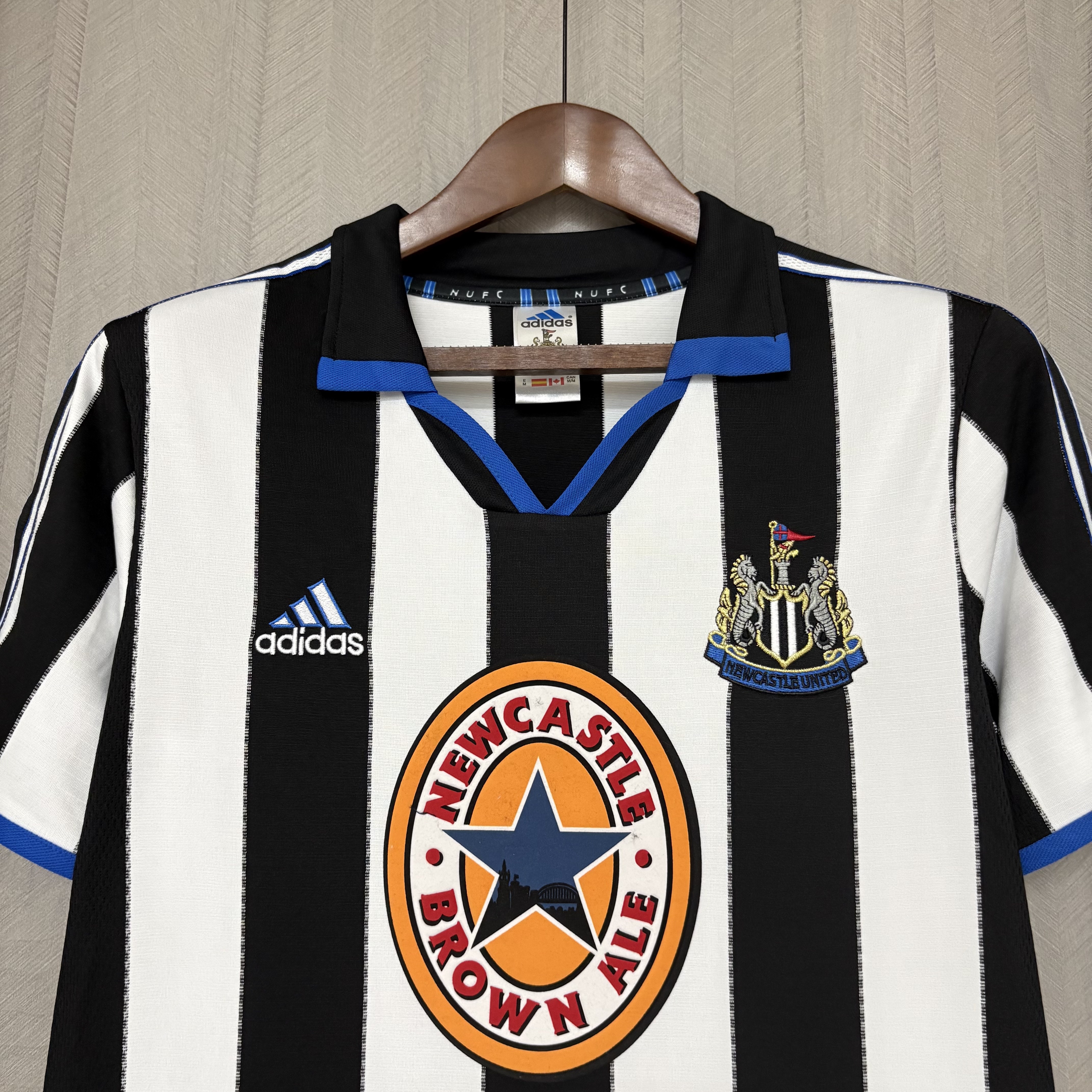 Newcastle United 1999/00 Mens Retro Home Jersey
