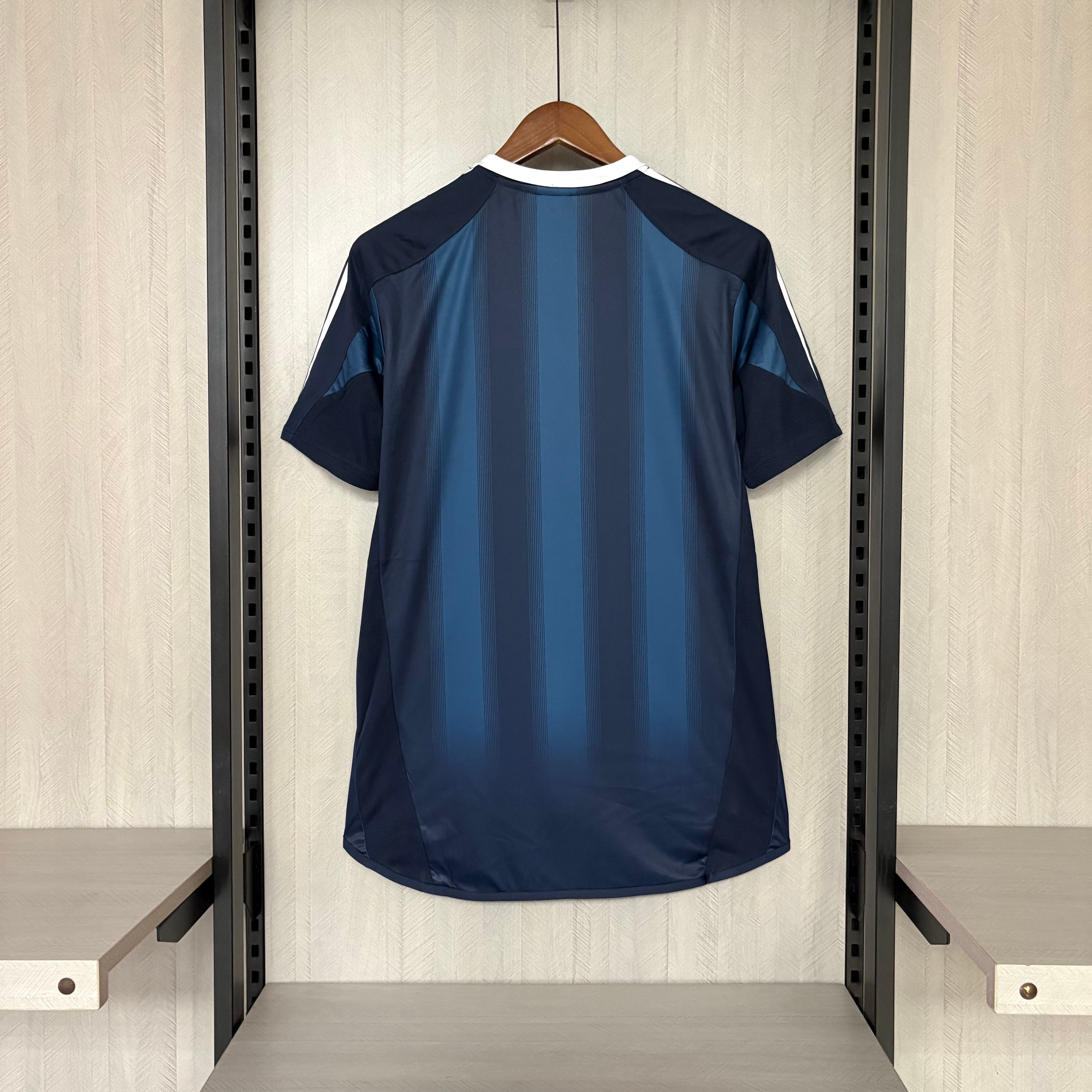 Newcastle United 2004/05 Mens Retro Away Jersey