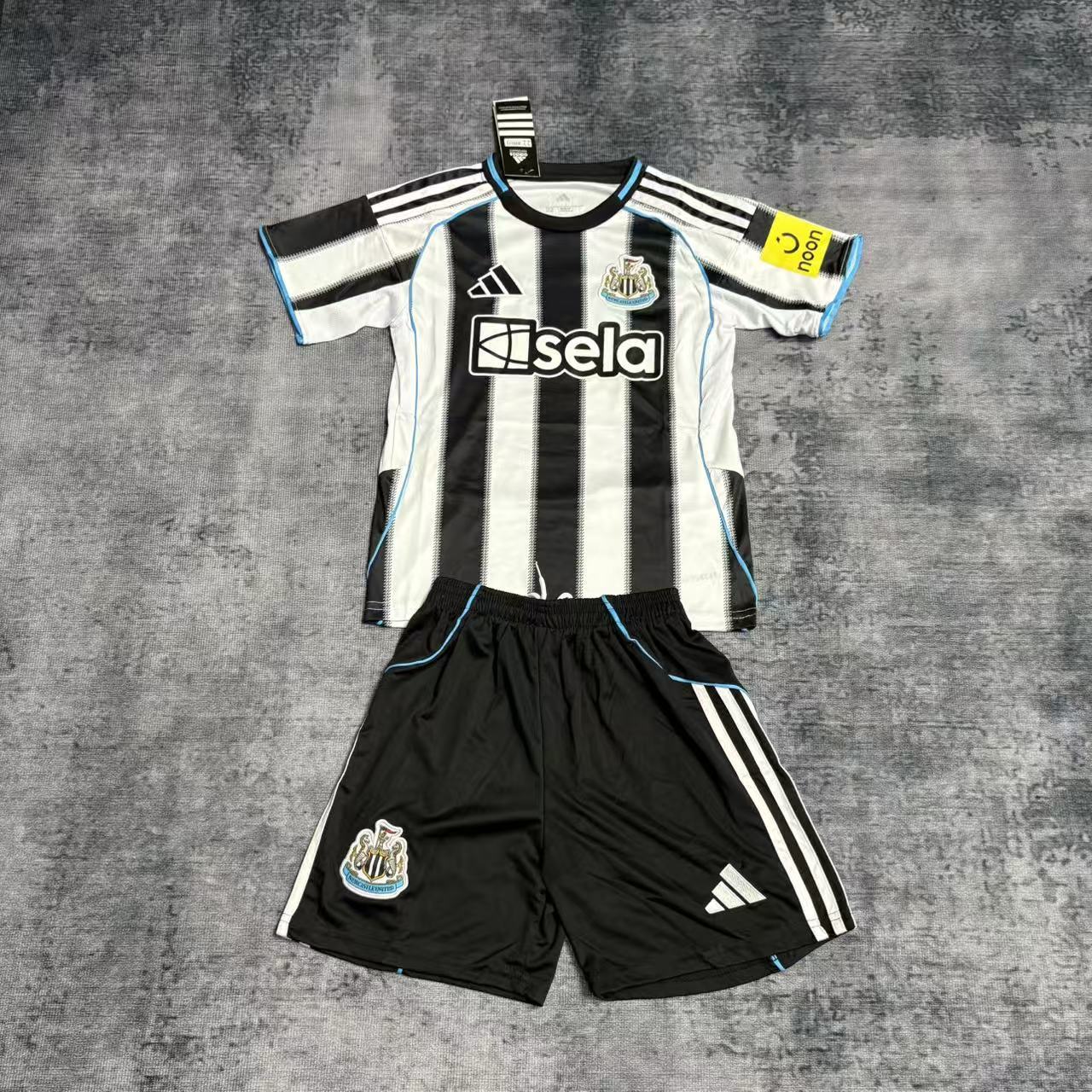 Newcastle United 2025/26 Kids Home Kit