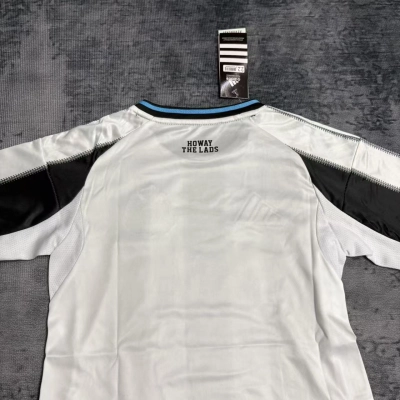 Newcastle United 2025/26 Kids Home Kit 02