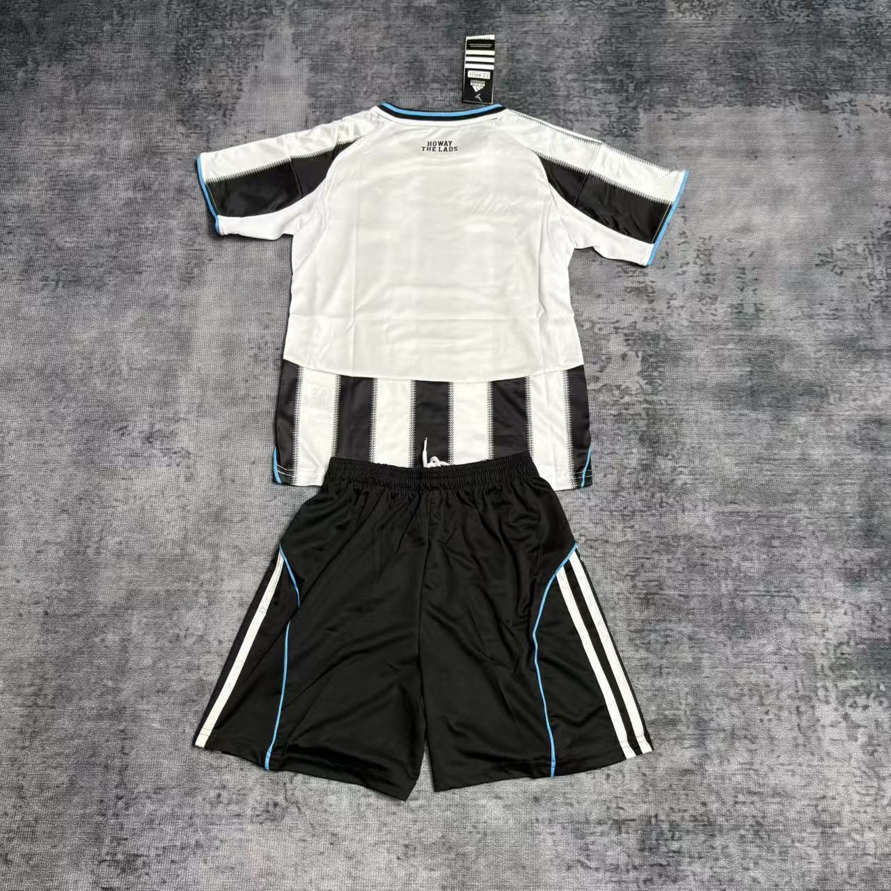 Newcastle United 2025/26 Kids Home Kit