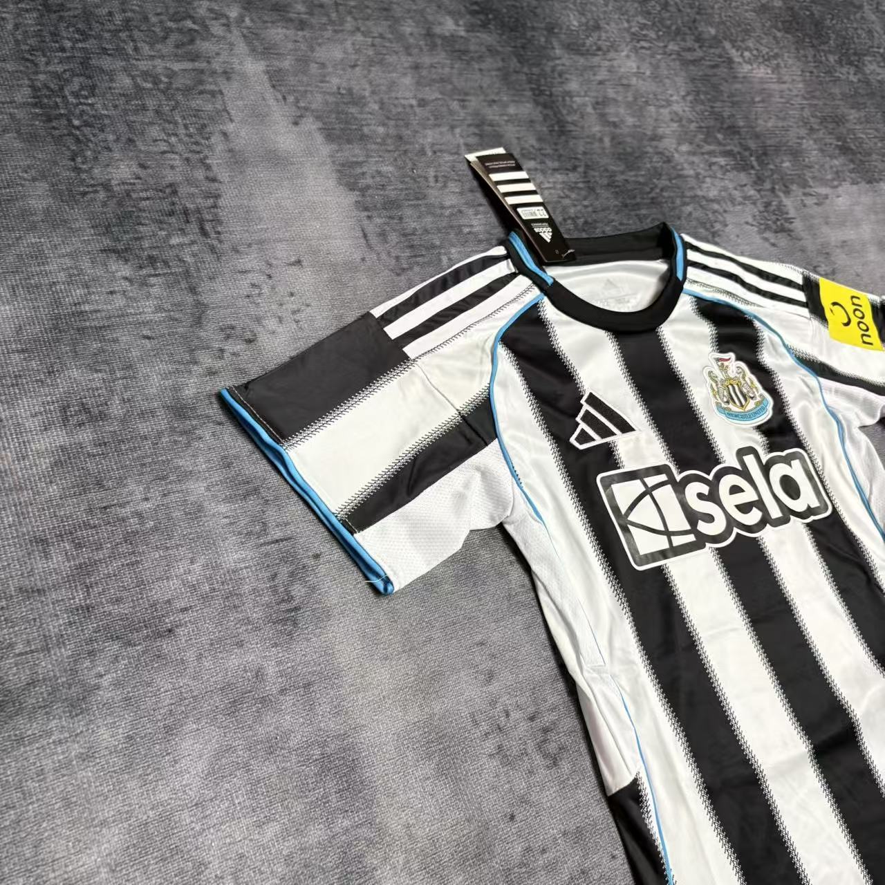 Newcastle United 2025/26 Kids Home Kit