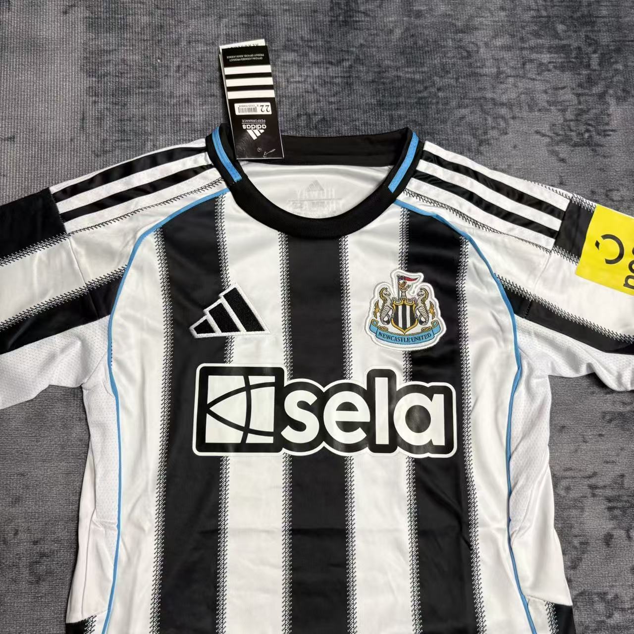 Newcastle United 2025/26 Kids Home Kit