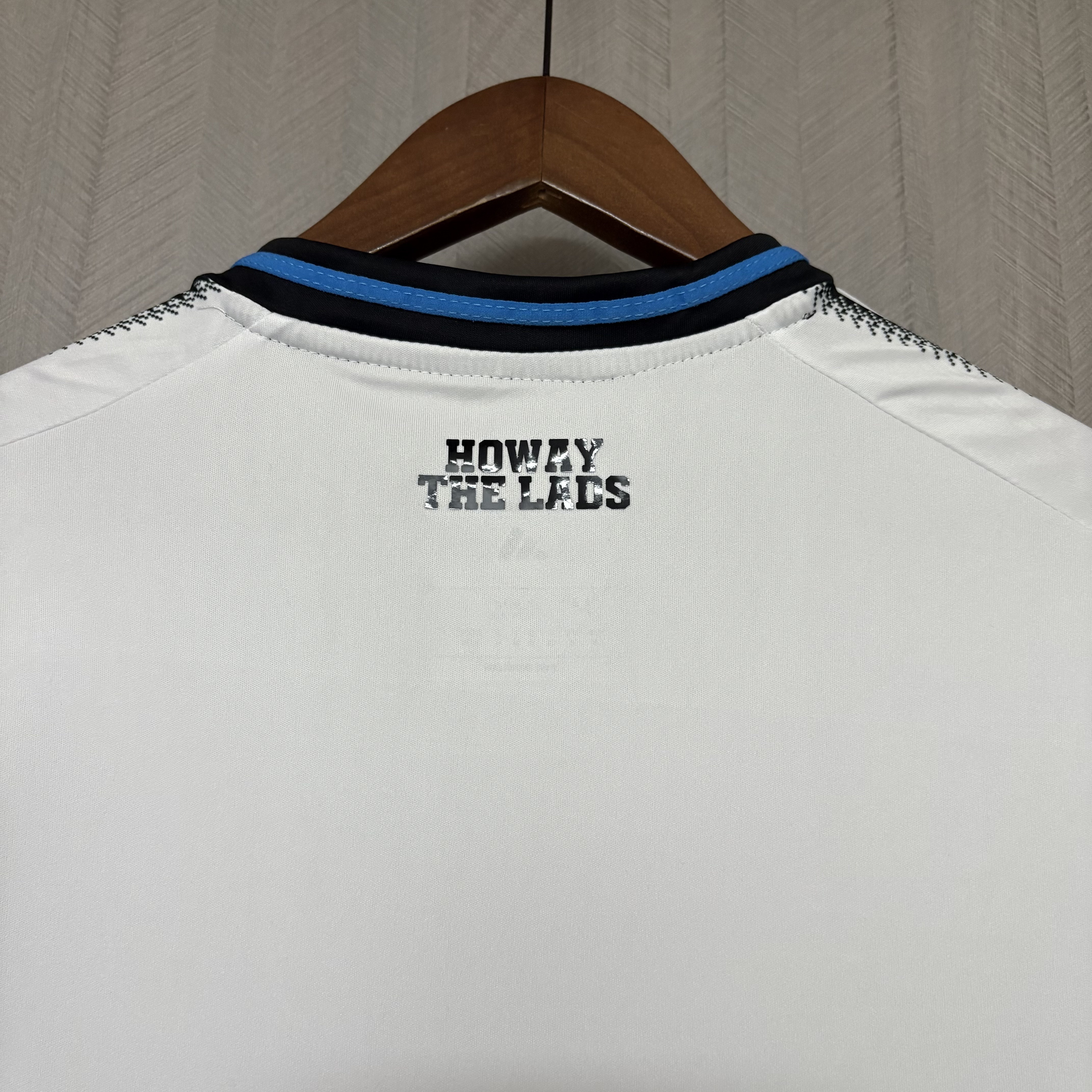 Newcastle United 2025/26 Mens Home Jersey