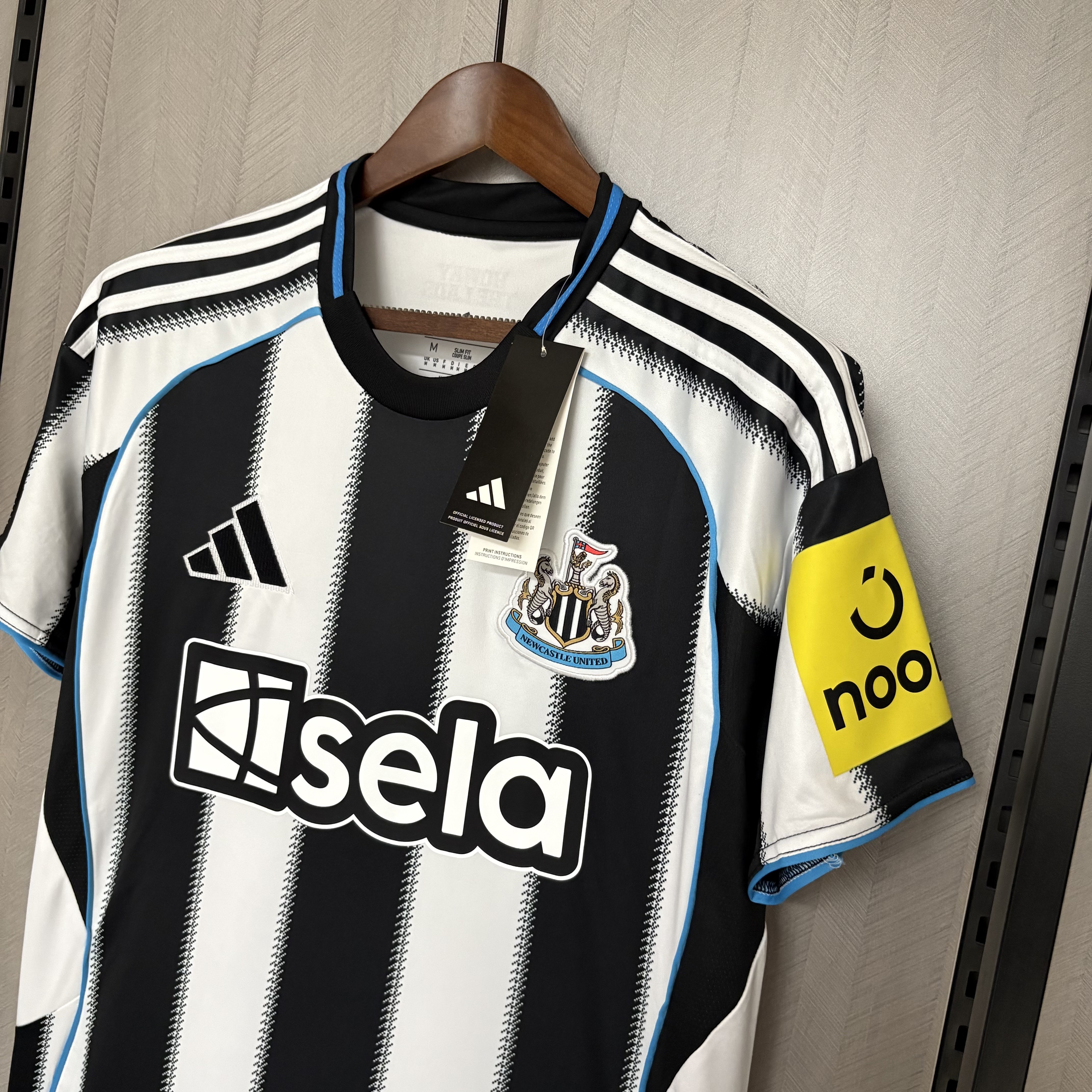 Newcastle United 2025/26 Mens Home Jersey