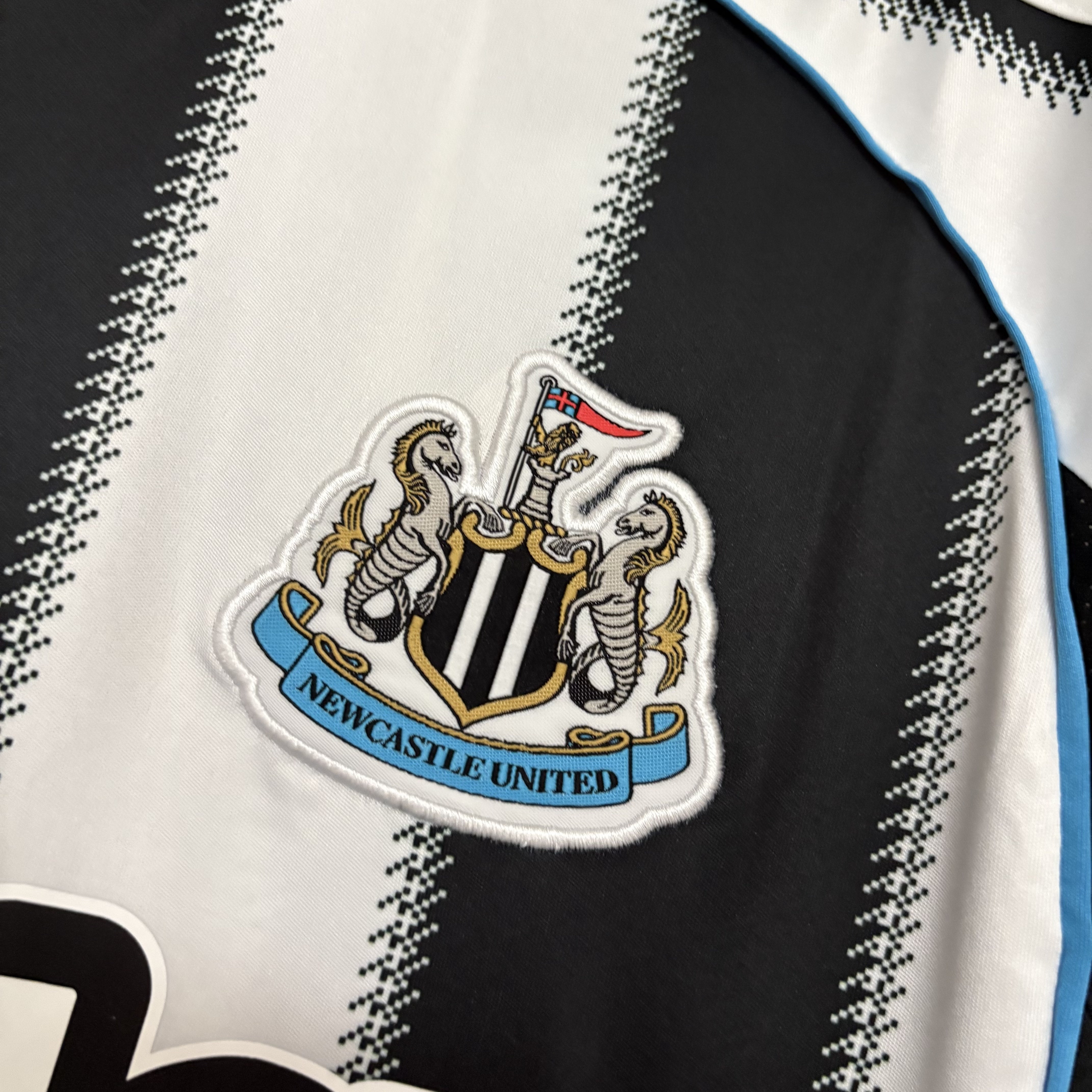 Newcastle United 2025/26 Mens Home Jersey
