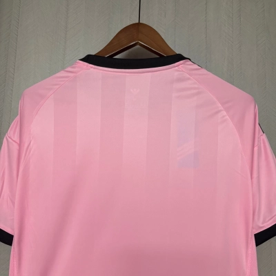 Newcastle United 2025/26 Mens Pink Jersey 02