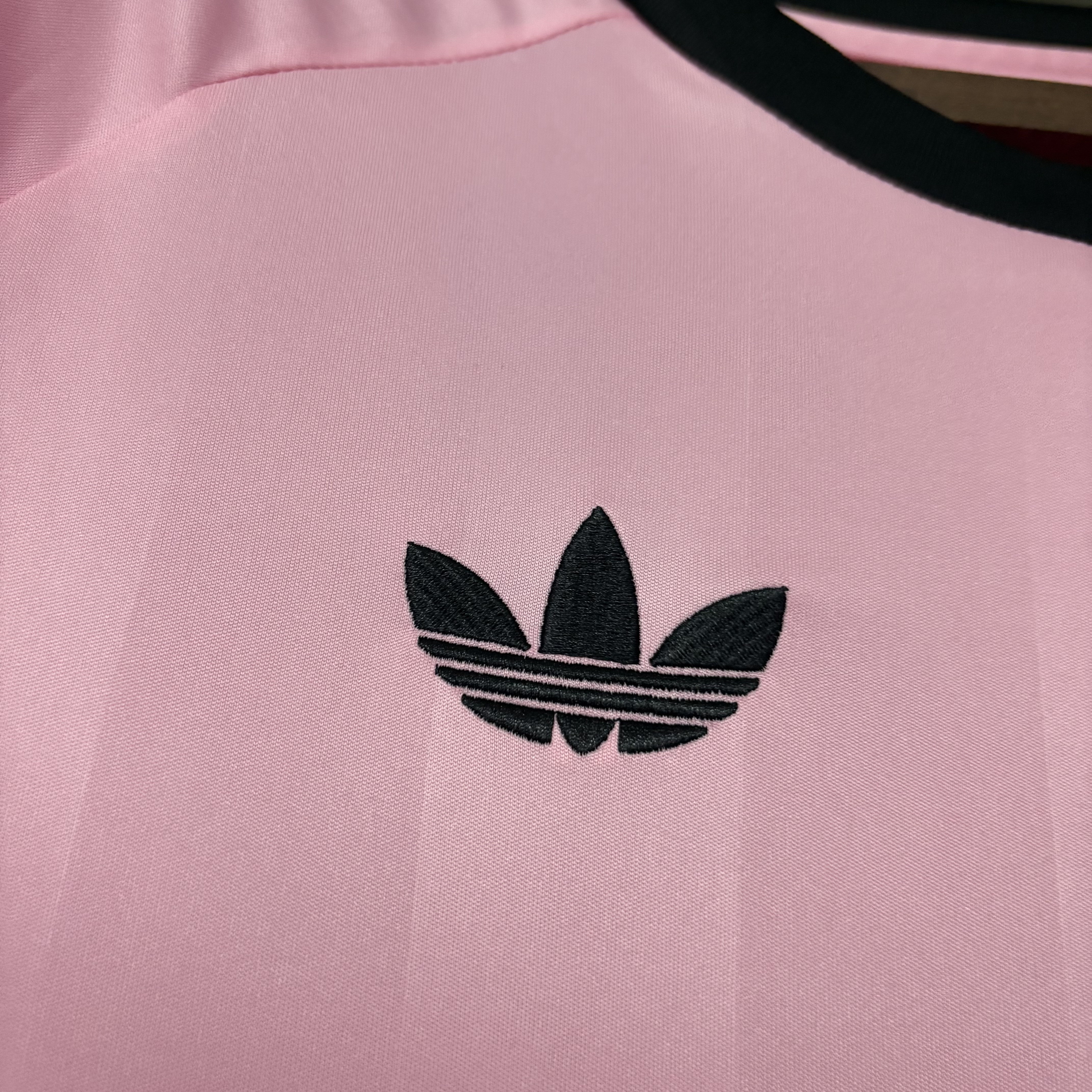 Newcastle United 2025/26 Mens Pink Jersey
