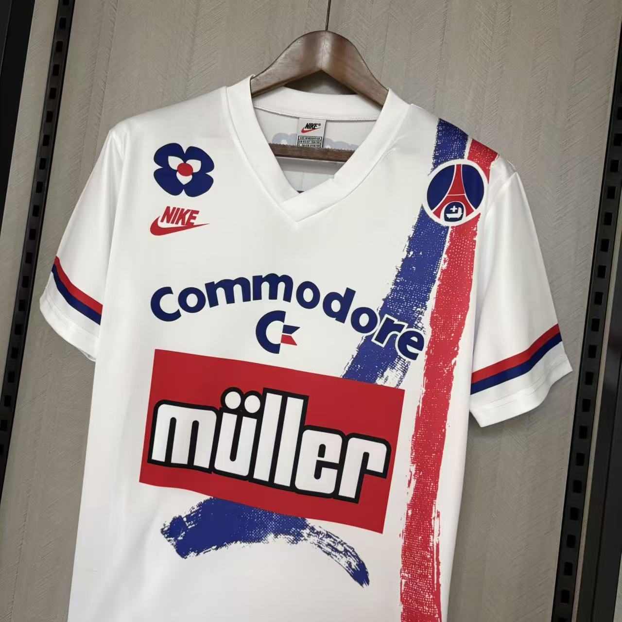 Paris Saint-Germain 1991/92 Mens Retro Away Jersey