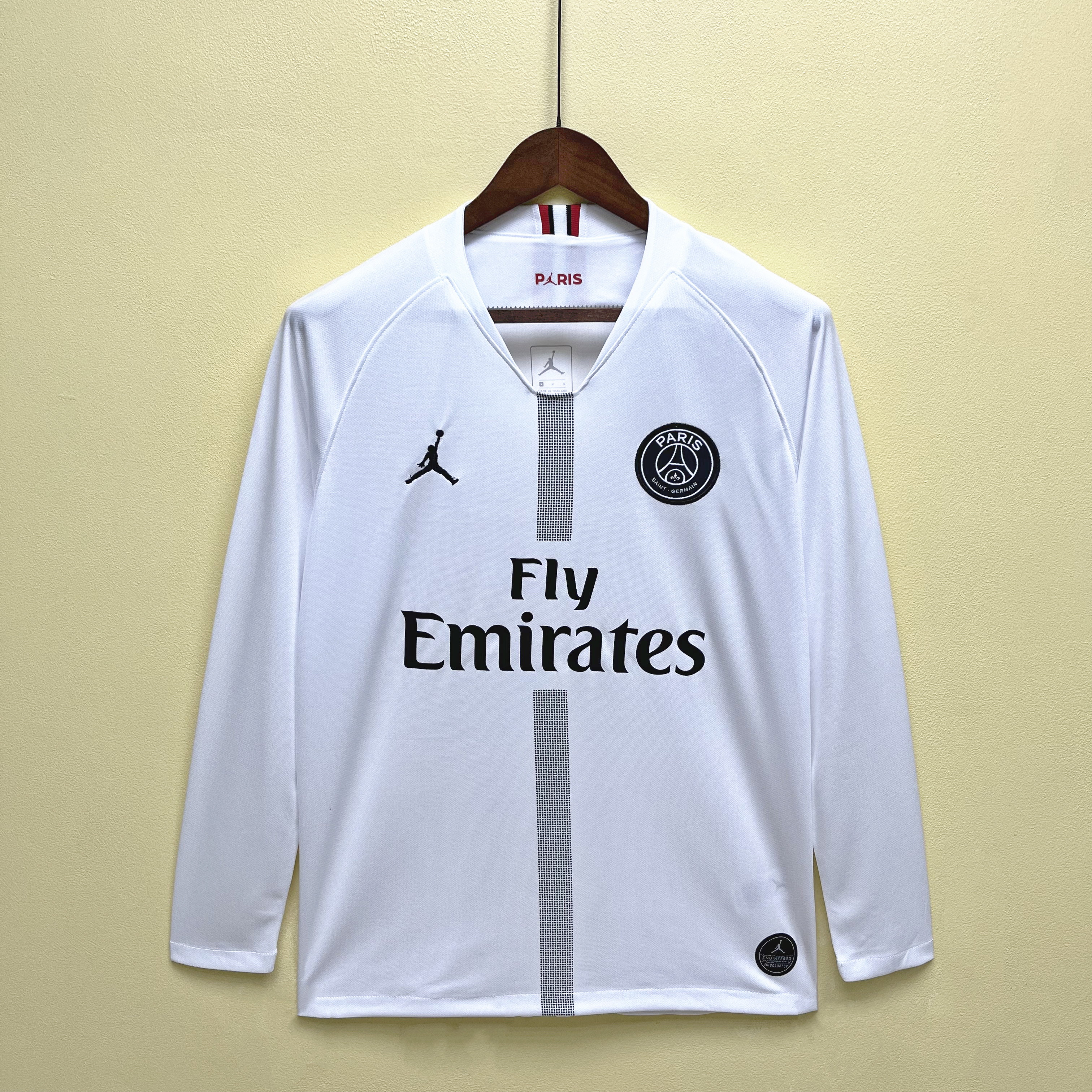 Paris Saint-Germain 2018/19 Mens Retro Long Sleeve White Jersey