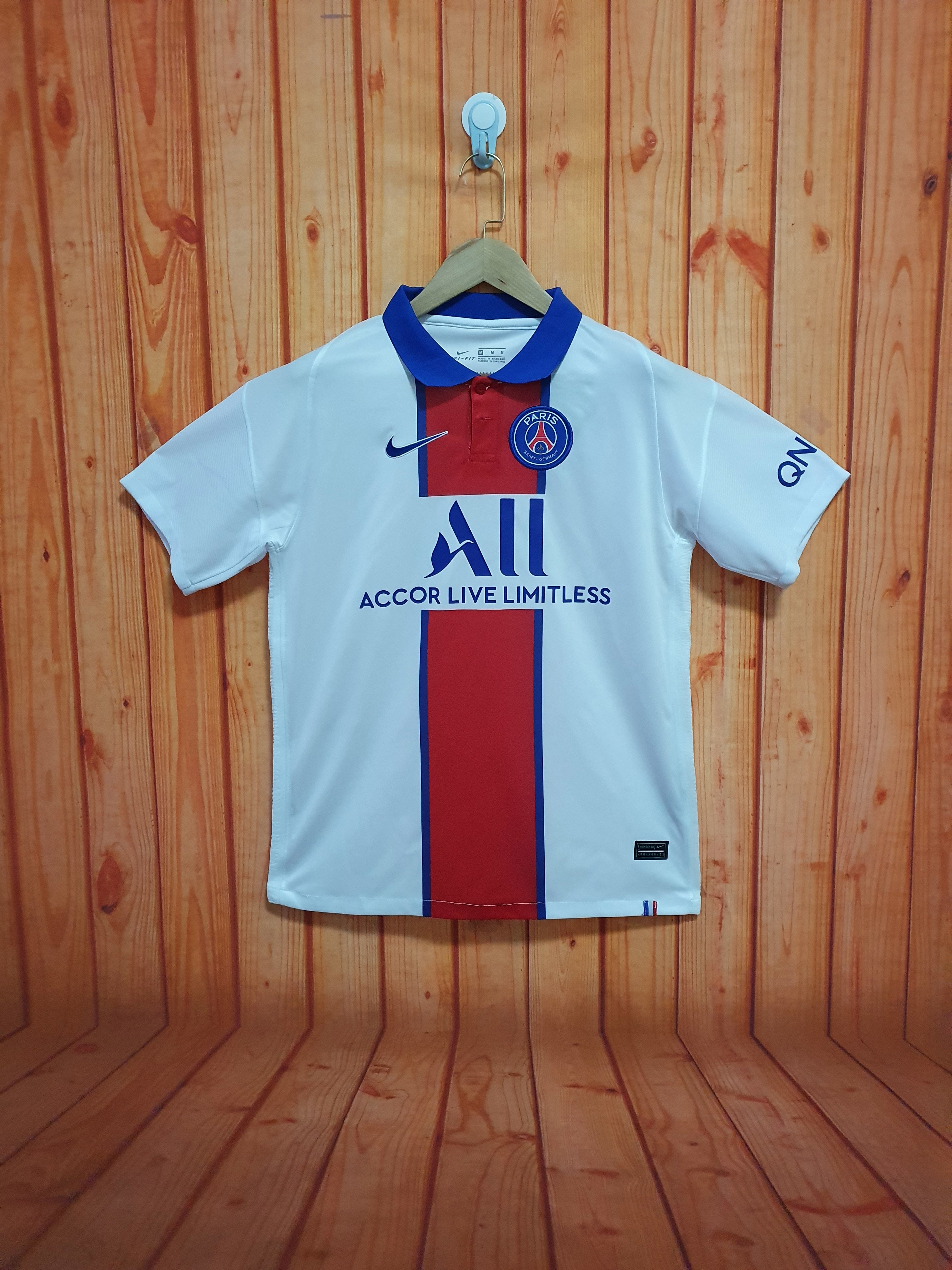 Paris Saint-Germain 2020/21 Mens Away Jersey