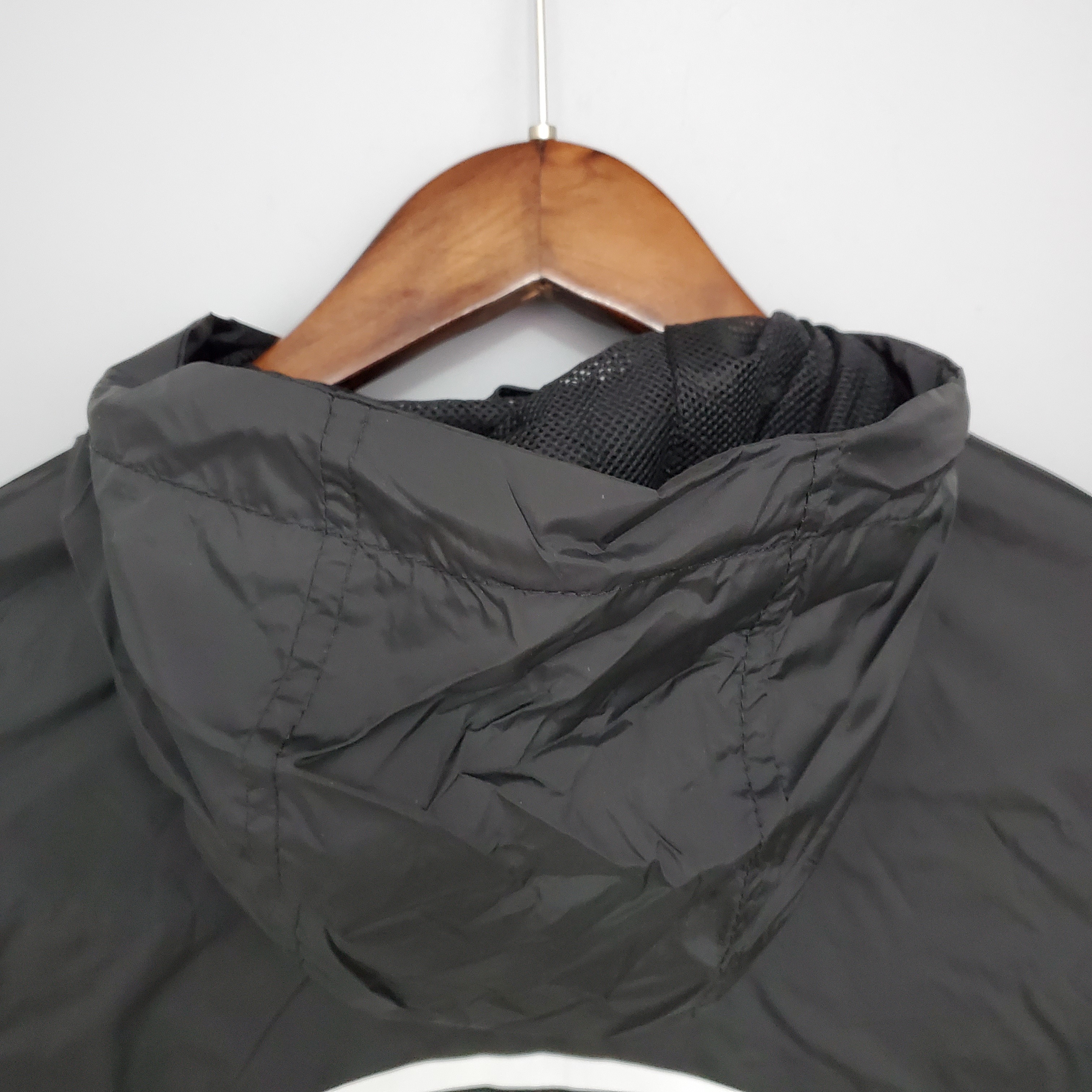 Paris Saint-Germain 2020/21 Mens Black Windbreaker Jacket