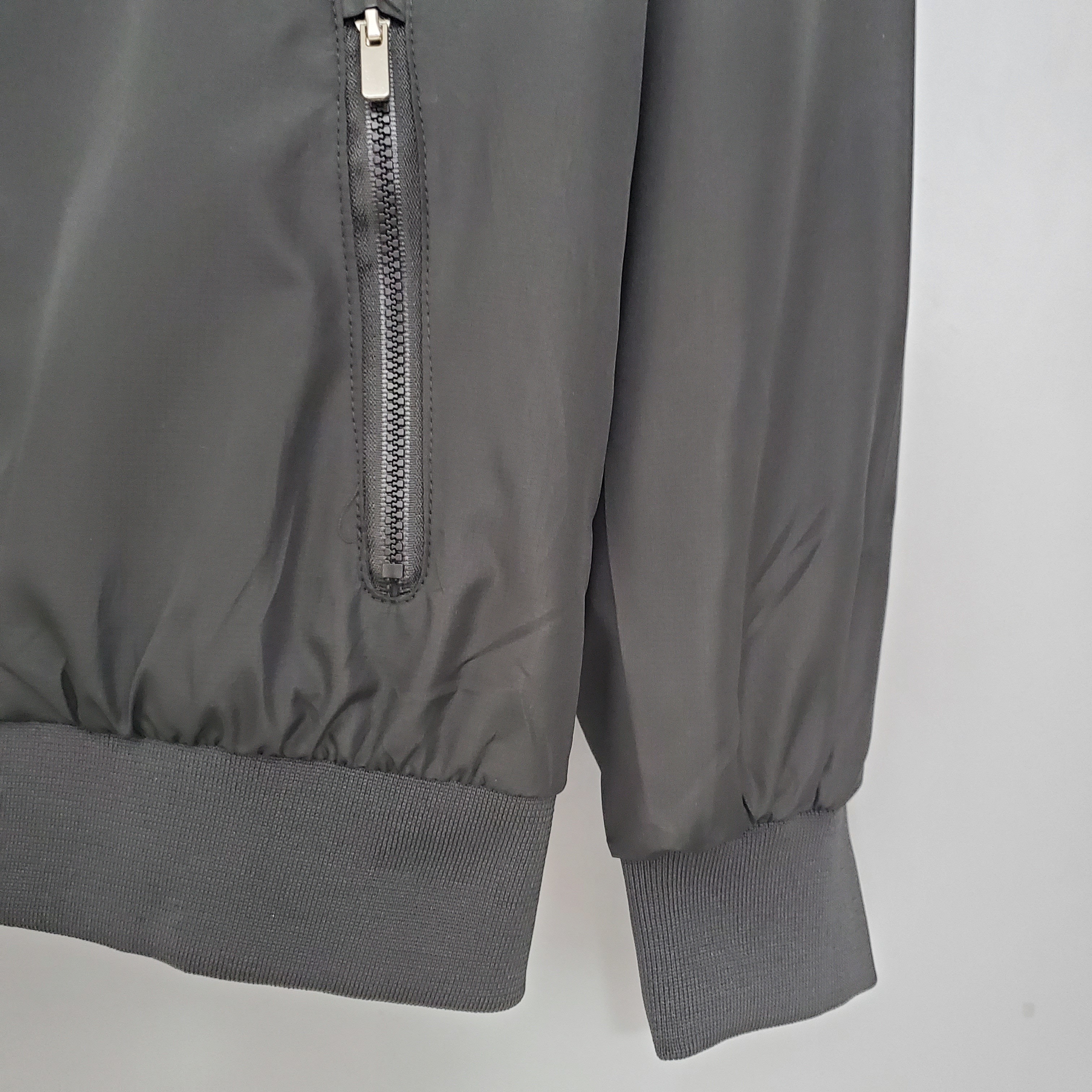 Paris Saint-Germain 2021/22 Mens Black Windbreaker Jacket