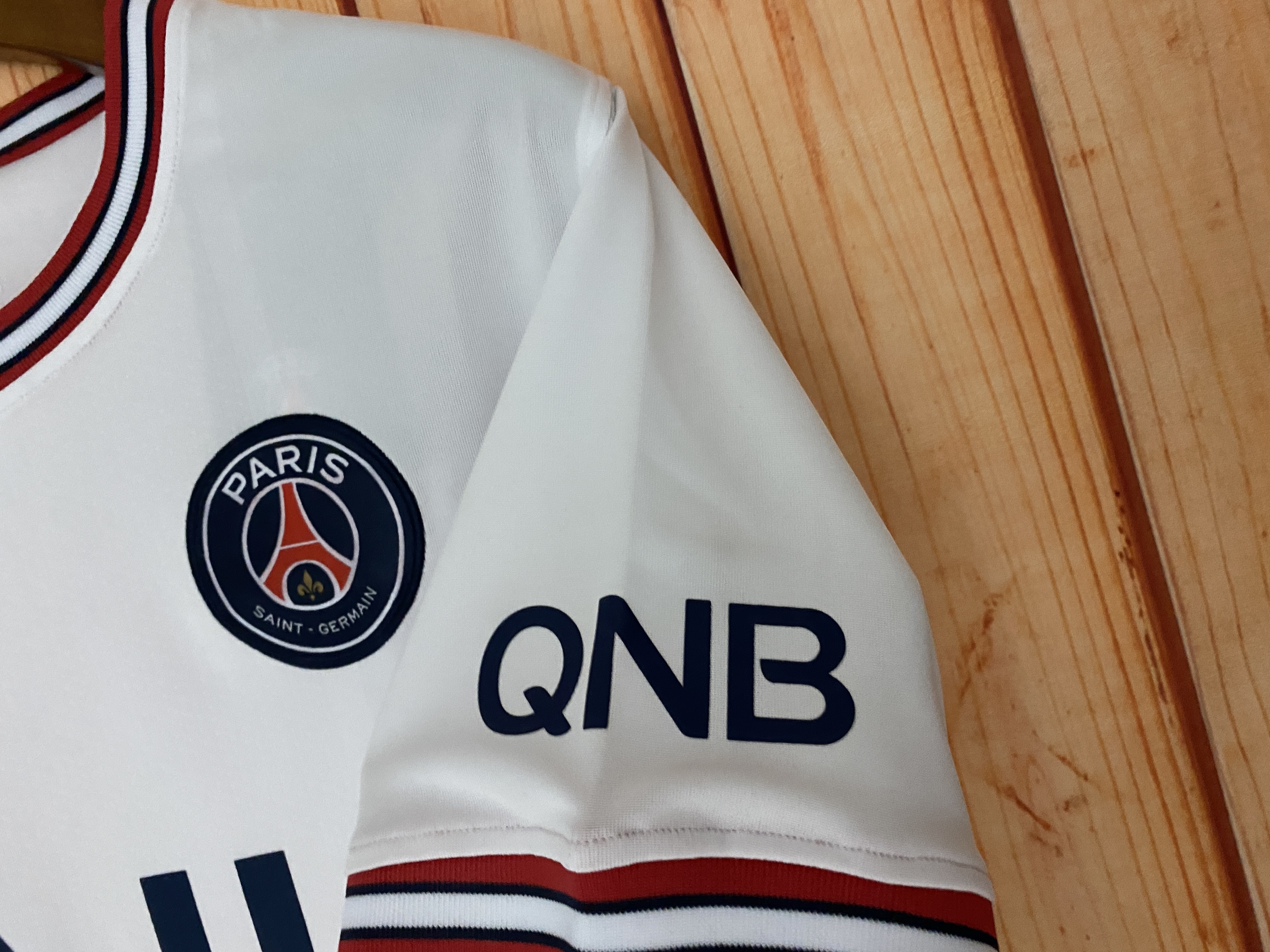 Paris Saint-Germain 2021/22 Mens Fourth Jersey