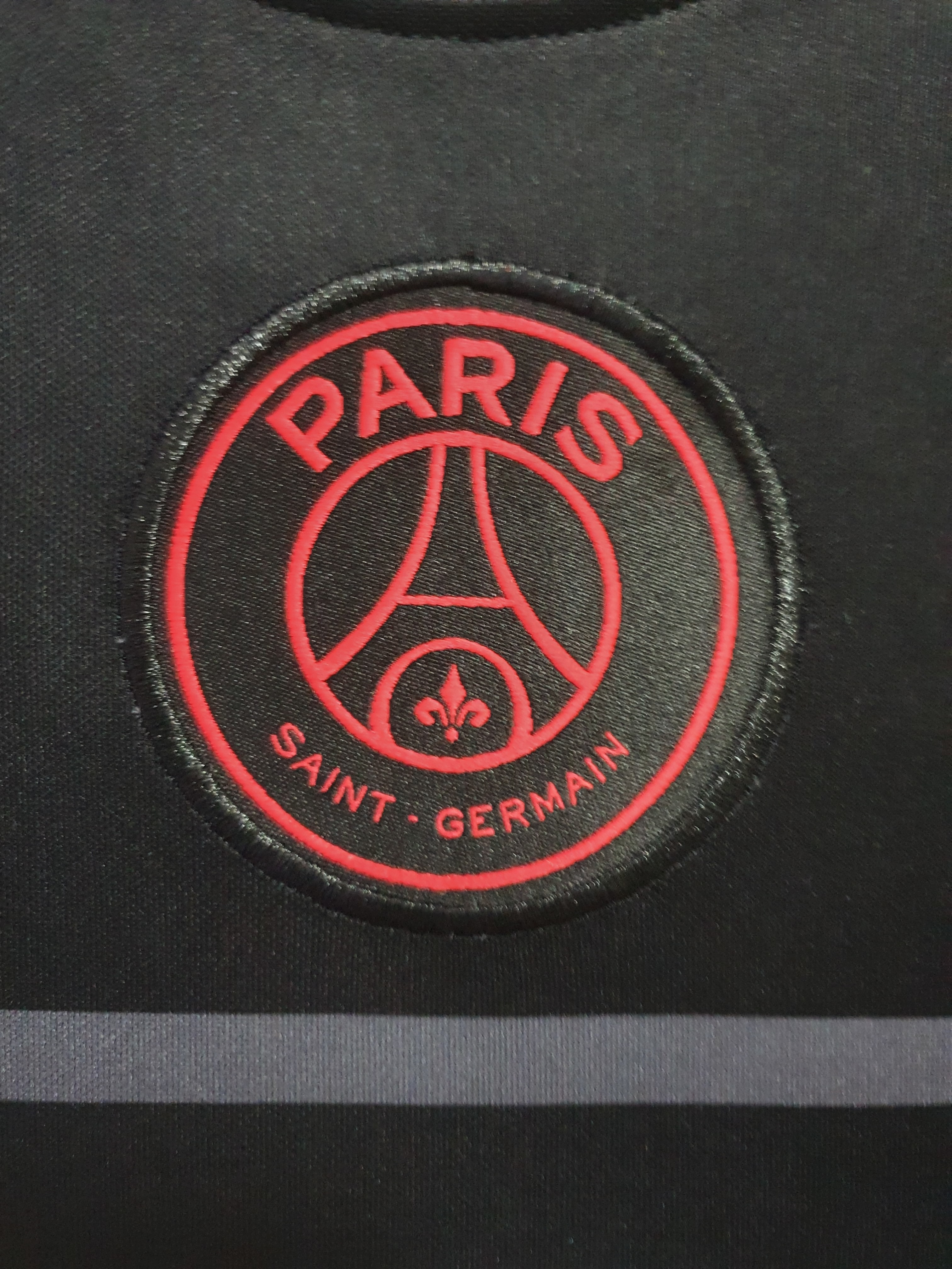Paris Saint-Germain 2021/22 Mens Third Jersey