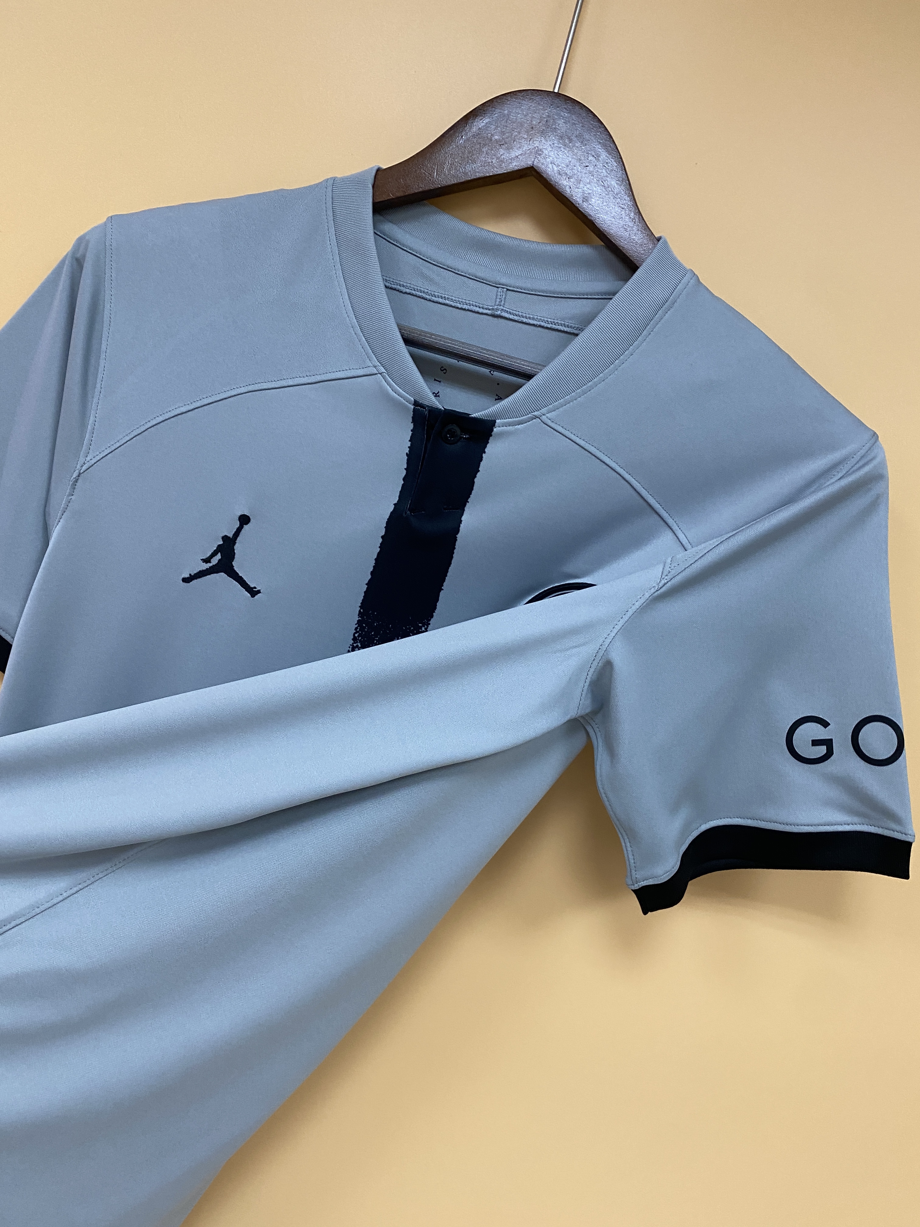 Paris Saint-Germain 2022/23 Mens Away Jersey