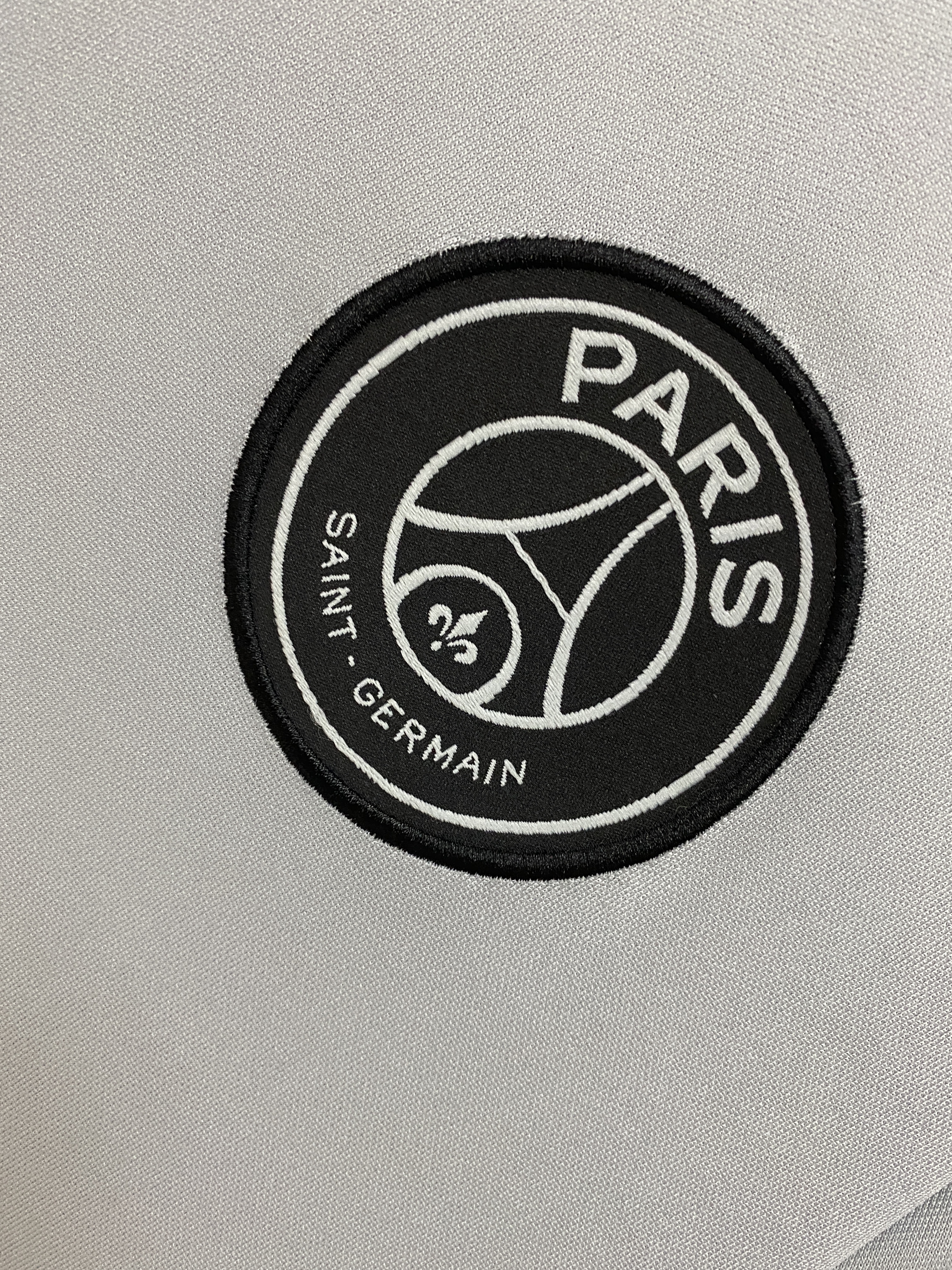 Paris Saint-Germain 2022/23 Mens Away Jersey