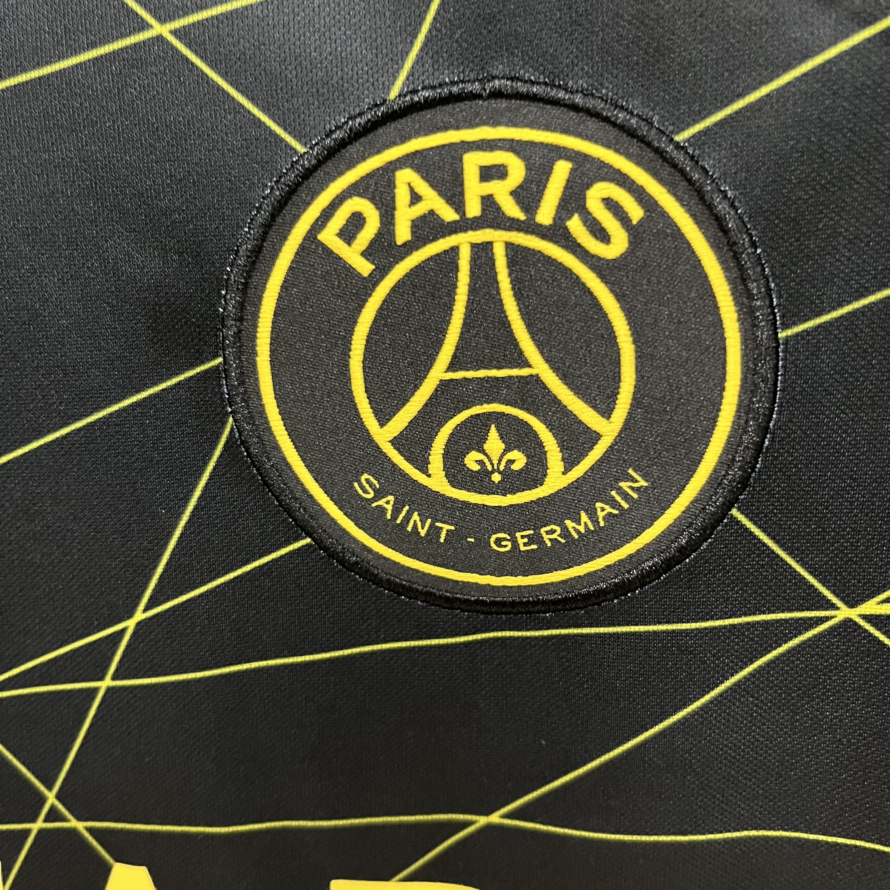 Paris Saint-Germain 2022/23 Mens Fourth Jersey