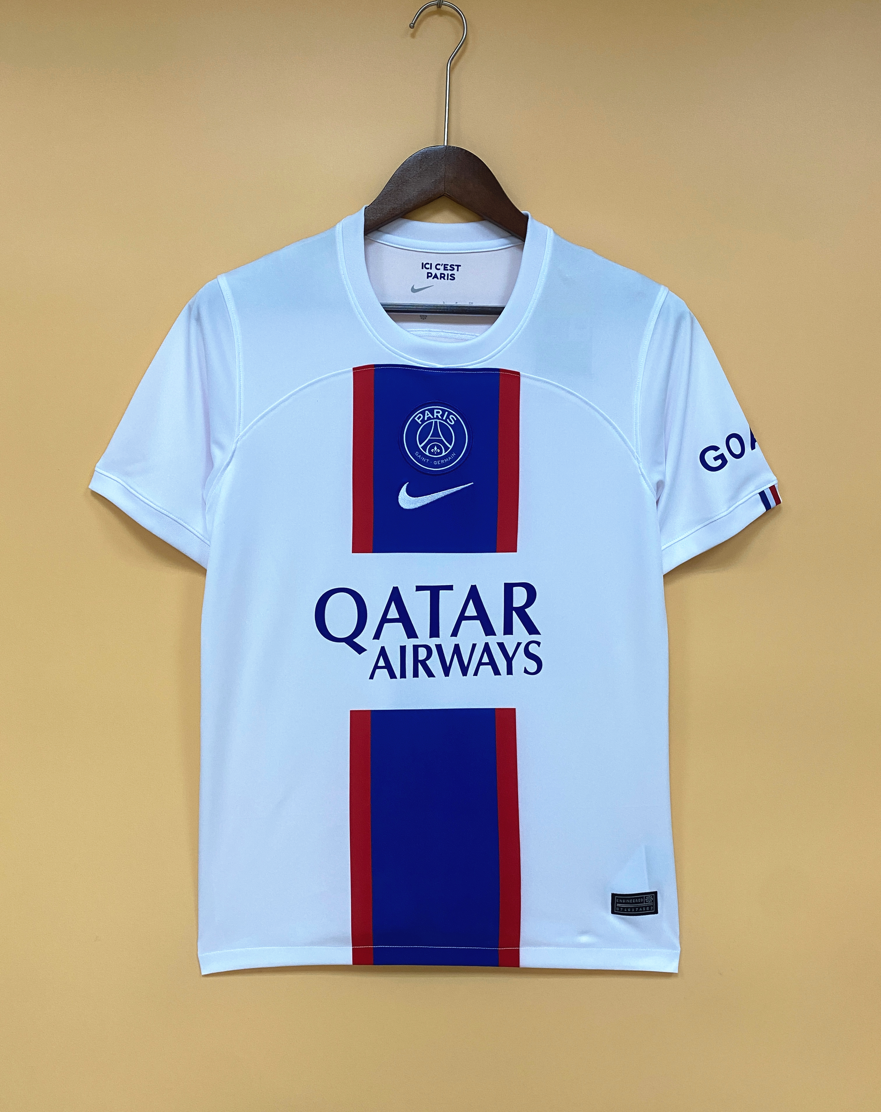 Paris Saint-Germain 2022/23 Mens Third Jersey