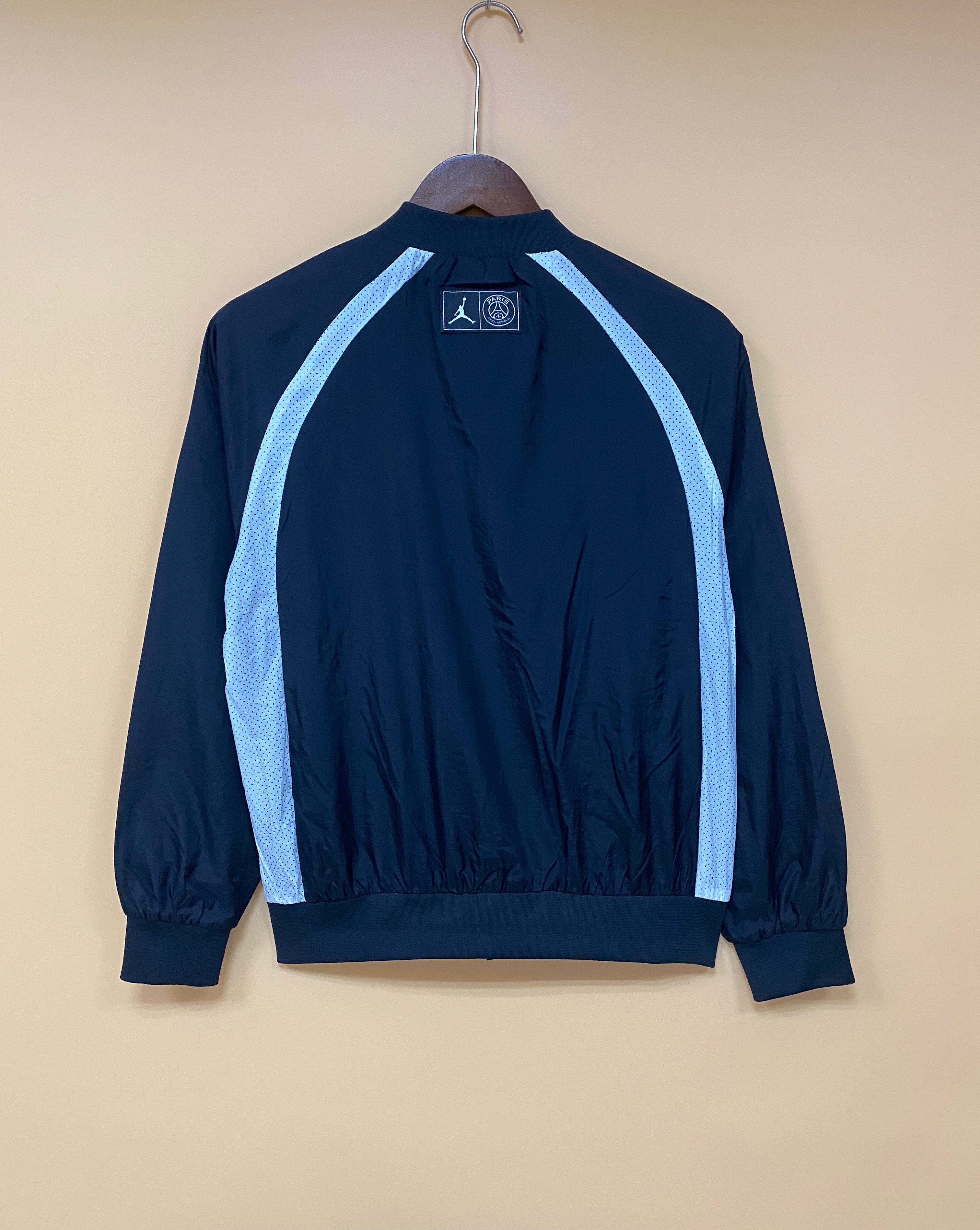 Paris Saint-Germain 2022 Mens Black/White Jordan Windbreaker Jacket